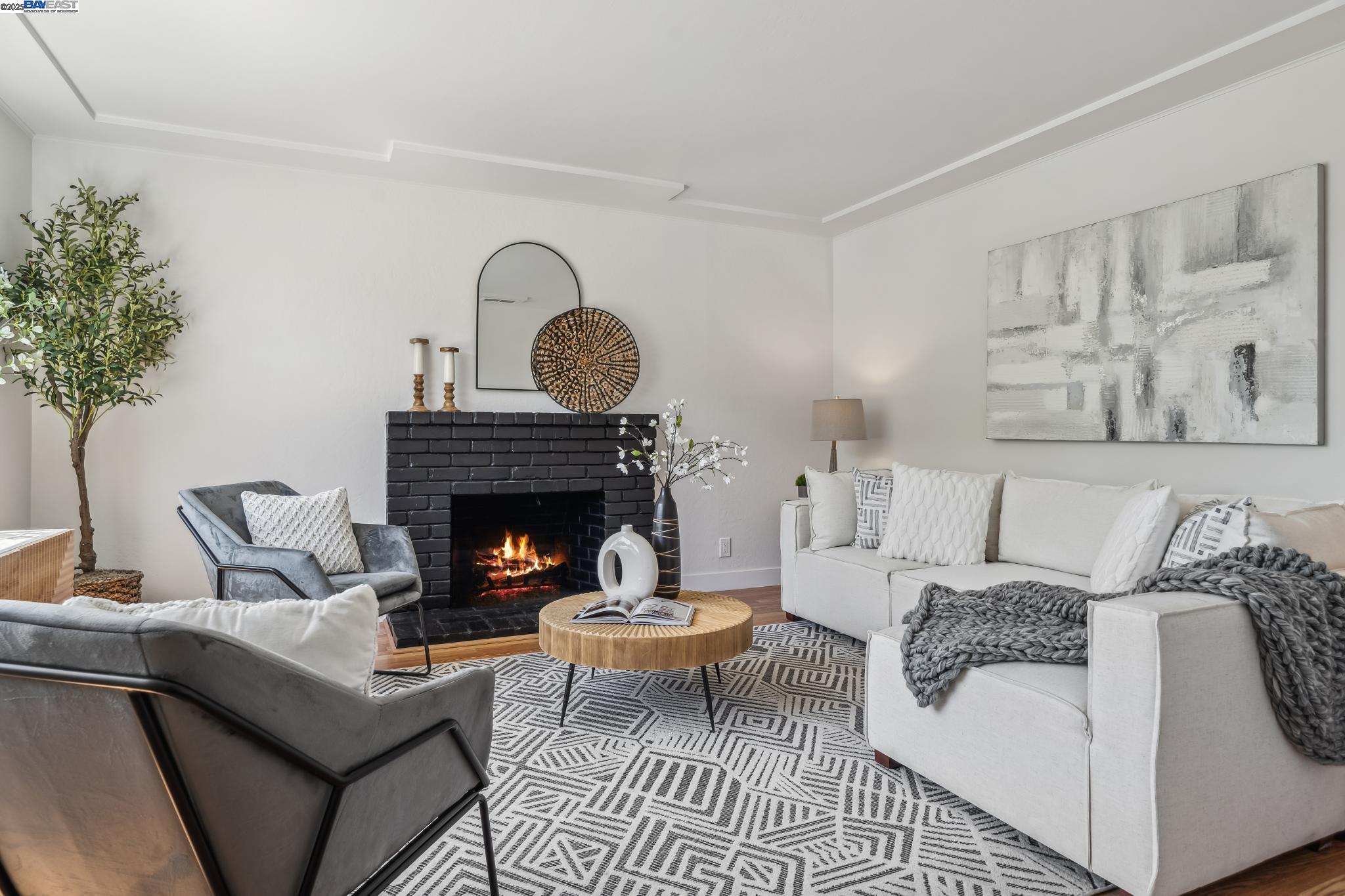 Detail Gallery Image 7 of 58 For 1764 via Flores, San Jose,  CA 95132 - 3 Beds | 2 Baths