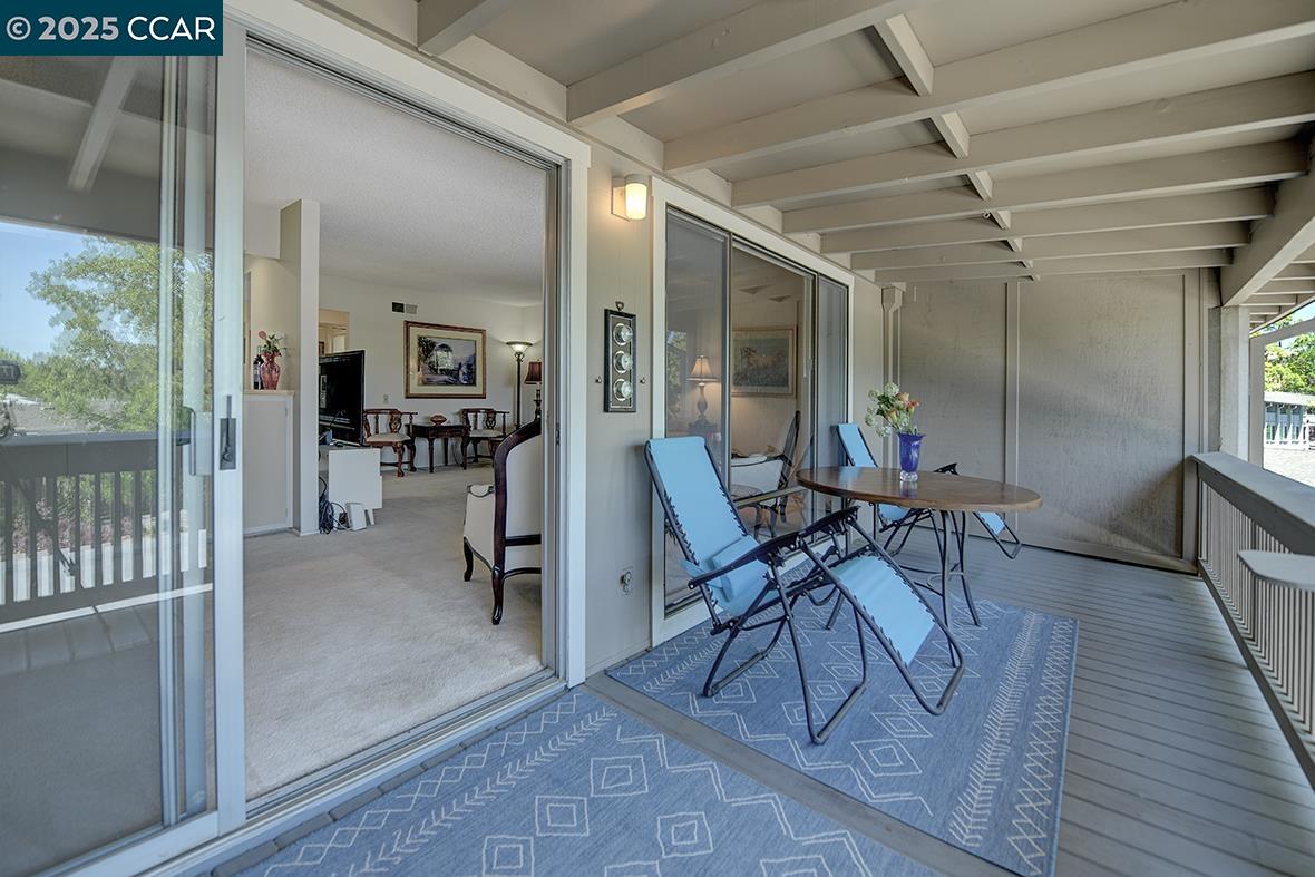 Detail Gallery Image 14 of 42 For 1400 Canyonwood #3,  Walnut Creek,  CA 94595 - 2 Beds | 1 Baths