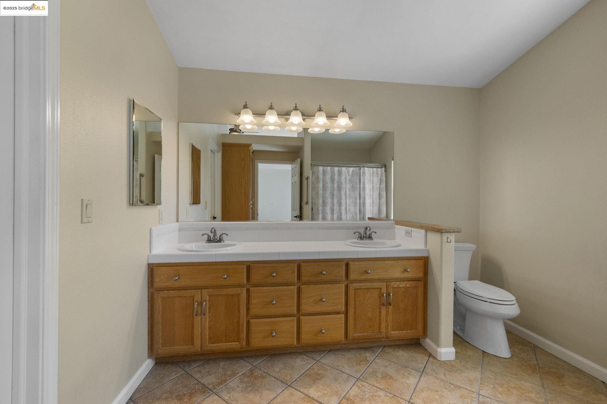 Detail Gallery Image 20 of 48 For 16399 Crestridge Ave, Sonora,  CA 95370 - 3 Beds | 3 Baths