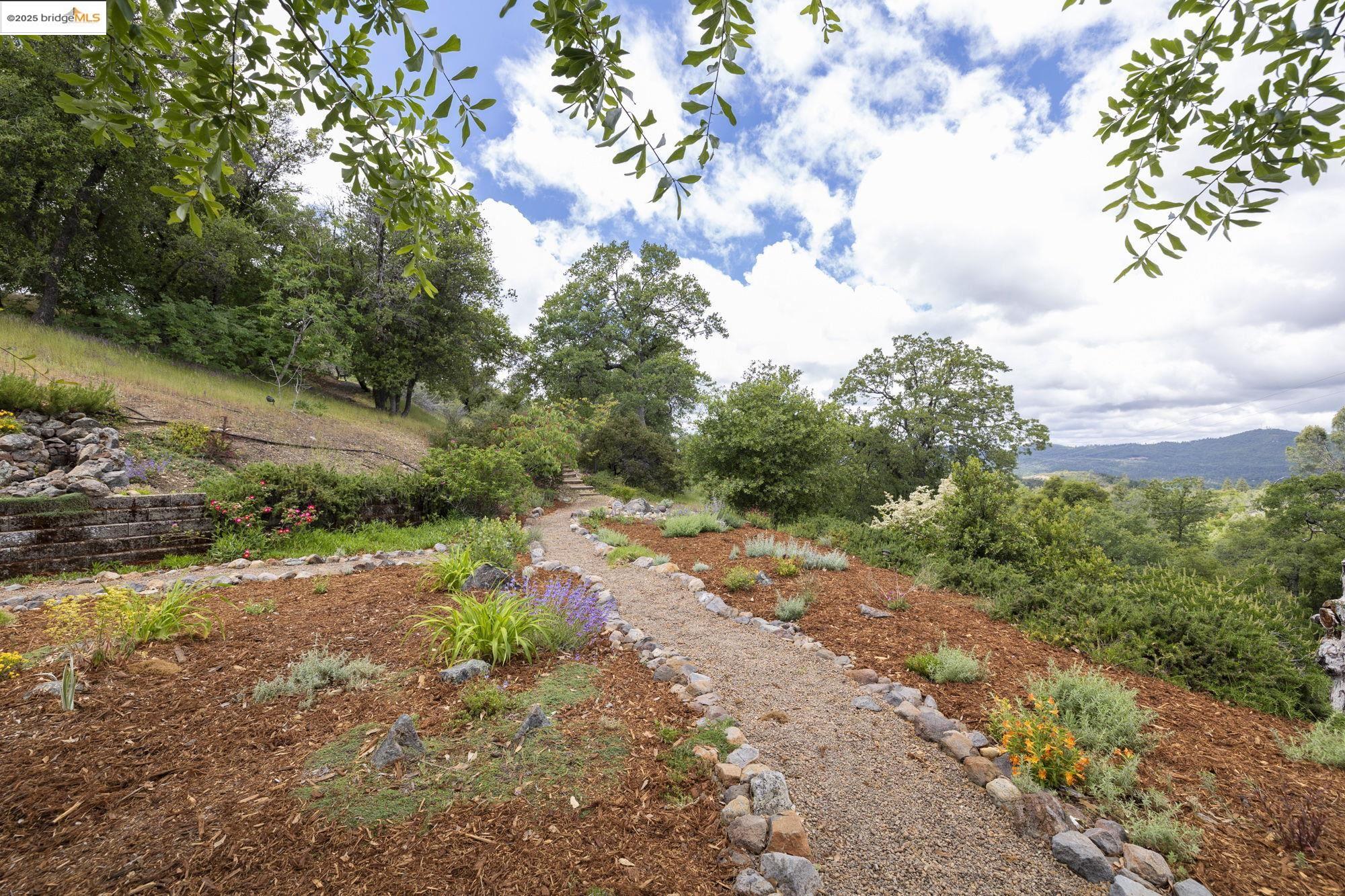 Detail Gallery Image 43 of 48 For 16399 Crestridge Ave, Sonora,  CA 95370 - 3 Beds | 3 Baths