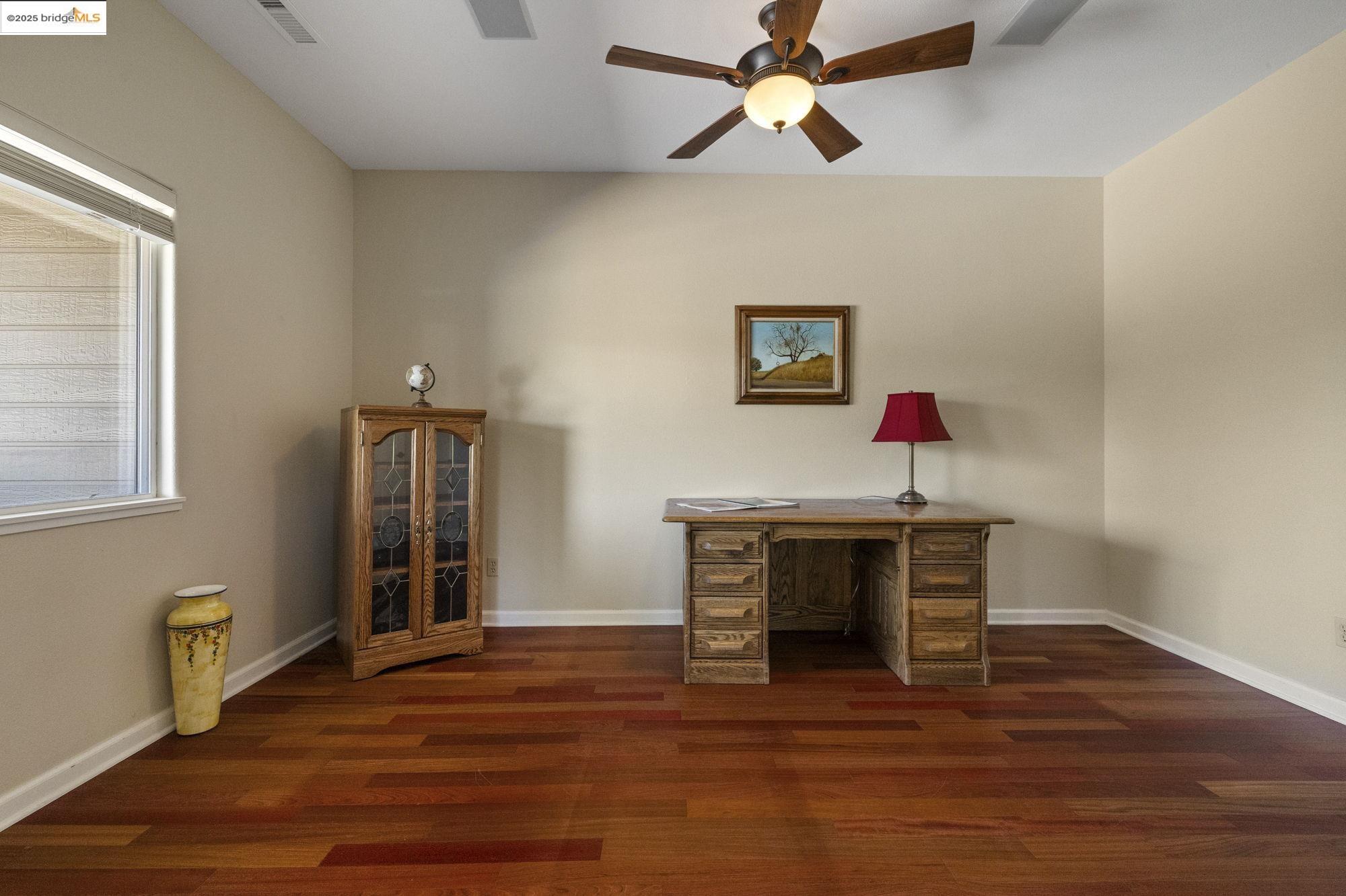 Detail Gallery Image 6 of 48 For 16399 Crestridge Ave, Sonora,  CA 95370 - 3 Beds | 3 Baths