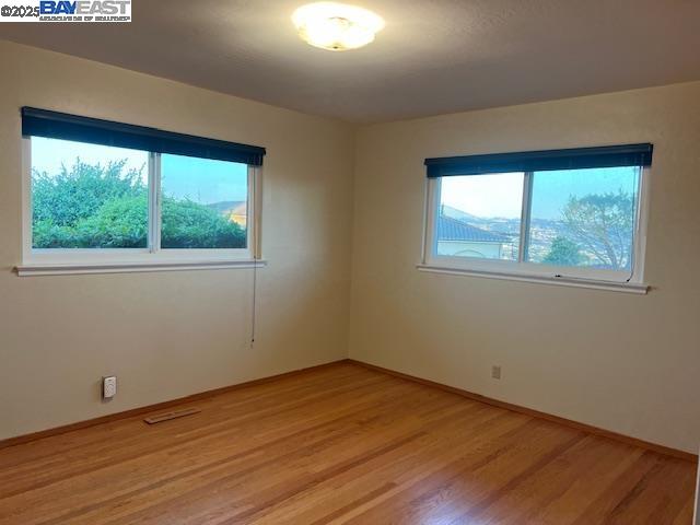 2755 Pineridge Rd, Castro Valley, California 94546, 3 Bedrooms Bedrooms, 6 Rooms Rooms,2 BathroomsBathrooms,Residential Lease,For Rent,2755 Pineridge Rd,41098853