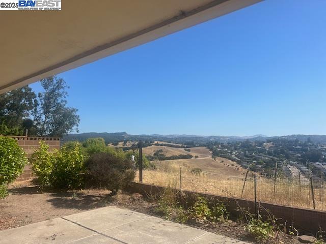 2755 Pineridge Rd, Castro Valley, California 94546, 3 Bedrooms Bedrooms, 6 Rooms Rooms,2 BathroomsBathrooms,Residential Lease,For Rent,2755 Pineridge Rd,41098853