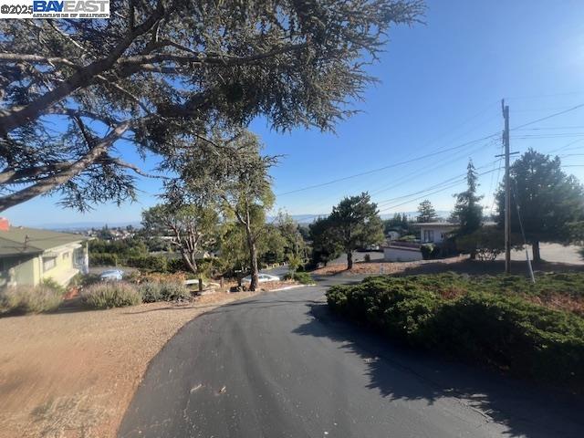 2755 Pineridge Rd, Castro Valley, California 94546, 3 Bedrooms Bedrooms, 6 Rooms Rooms,2 BathroomsBathrooms,Residential Lease,For Rent,2755 Pineridge Rd,41098853