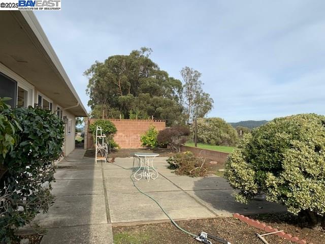 Detail Gallery Image 23 of 31 For 2755 Pineridge Rd, Castro Valley,  CA 94546 - 3 Beds | 2 Baths