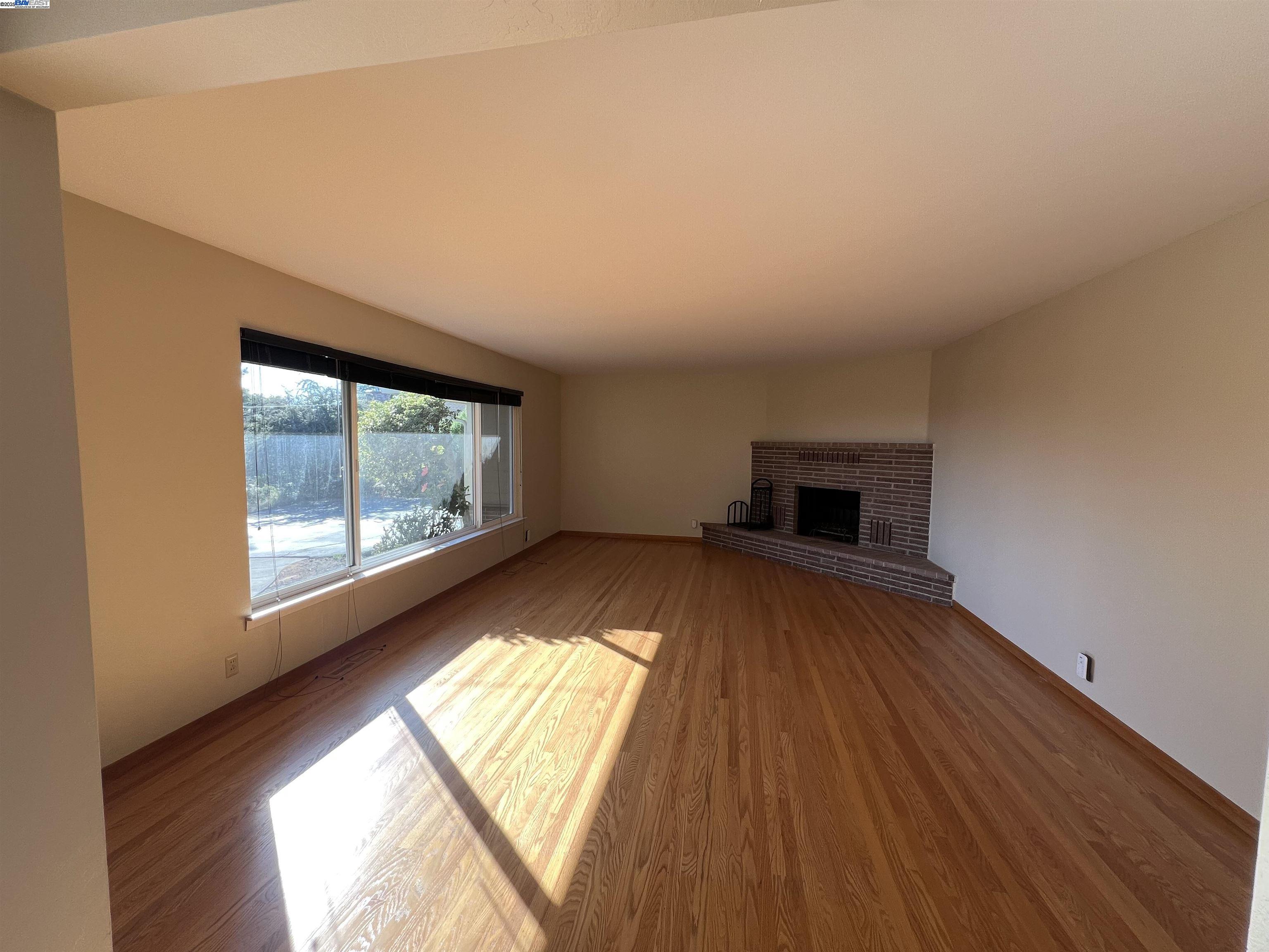2755 Pineridge Rd, Castro Valley, California 94546, 3 Bedrooms Bedrooms, 6 Rooms Rooms,2 BathroomsBathrooms,Residential Lease,For Rent,2755 Pineridge Rd,41098853