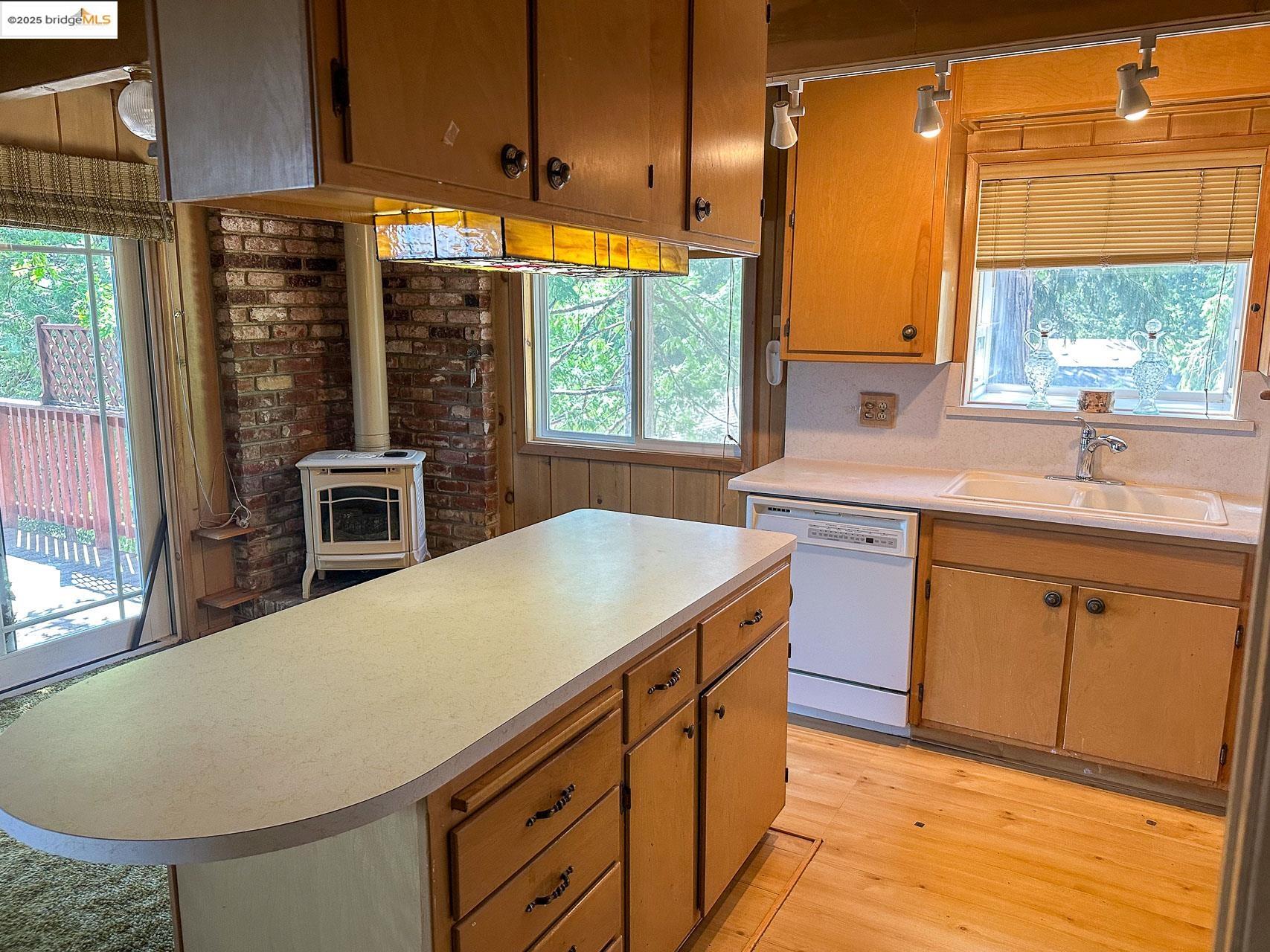 Detail Gallery Image 4 of 29 For 20999 Lama Teumete Rd, Mi Wuk Village,  CA 95346 - 3 Beds | 2 Baths