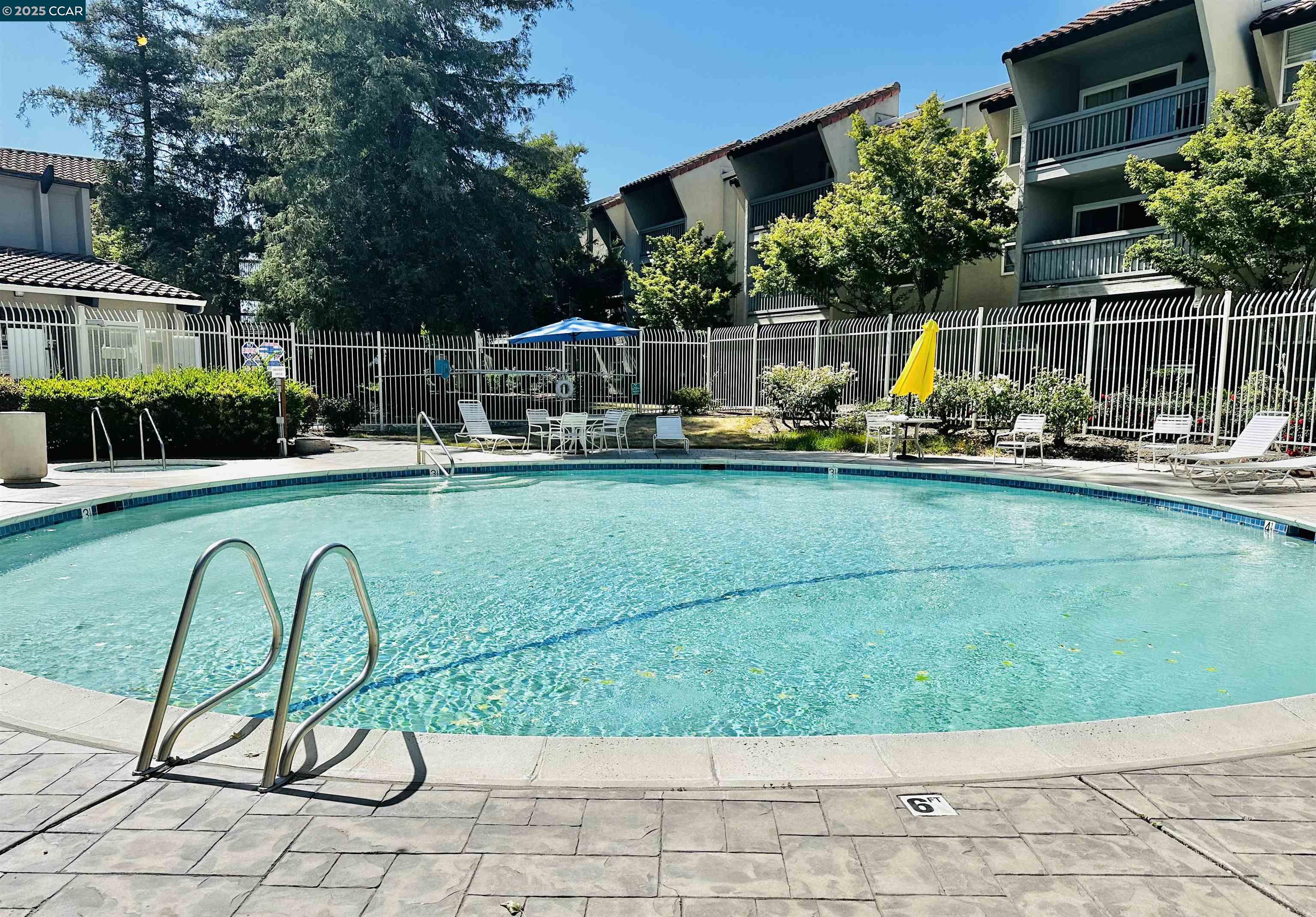 Detail Gallery Image 2 of 33 For 1087 Murrieta Blvd #151,  Livermore,  CA 94550 - 1 Beds | 1 Baths