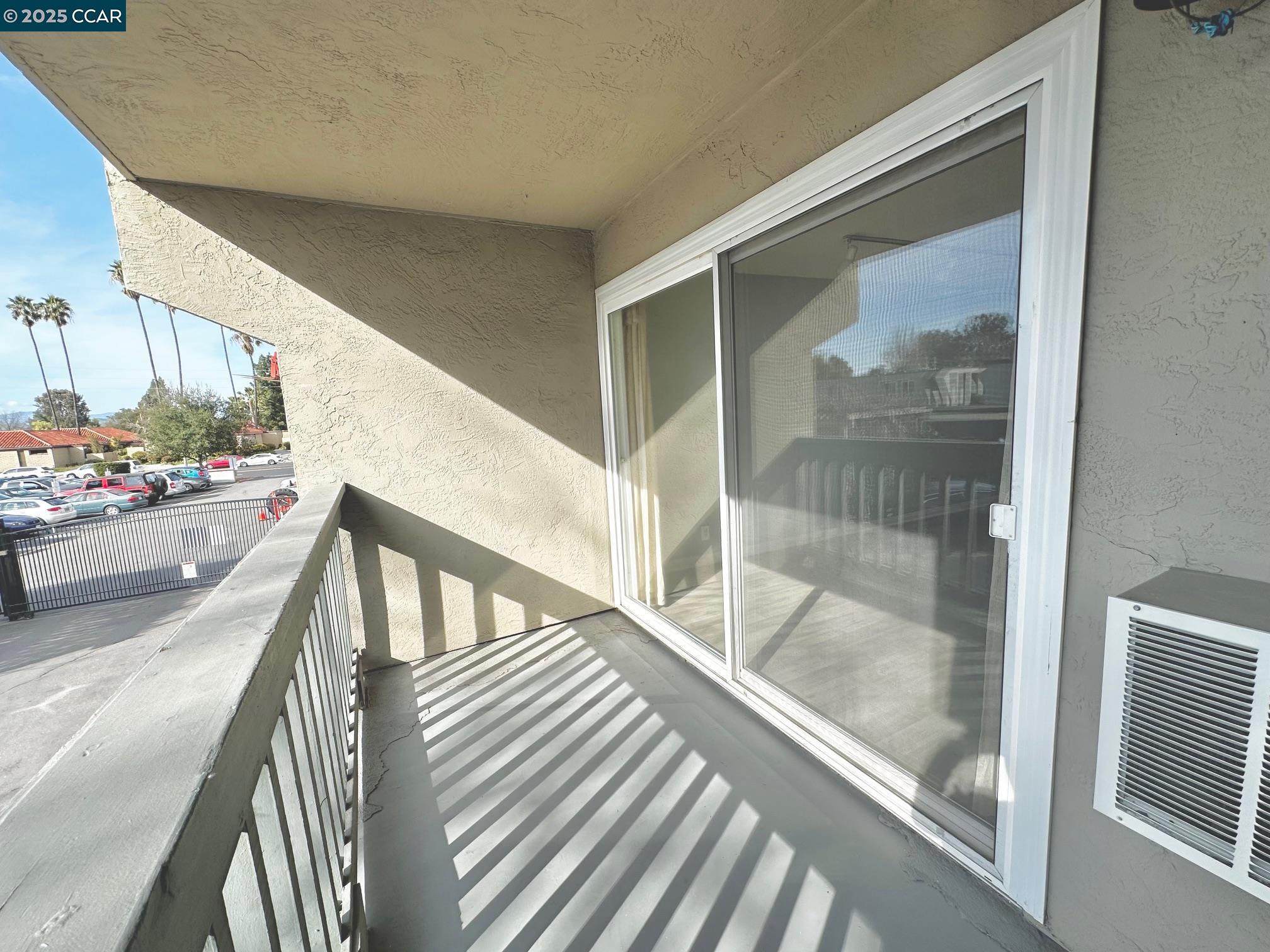 Detail Gallery Image 3 of 33 For 1087 Murrieta Blvd #151,  Livermore,  CA 94550 - 1 Beds | 1 Baths