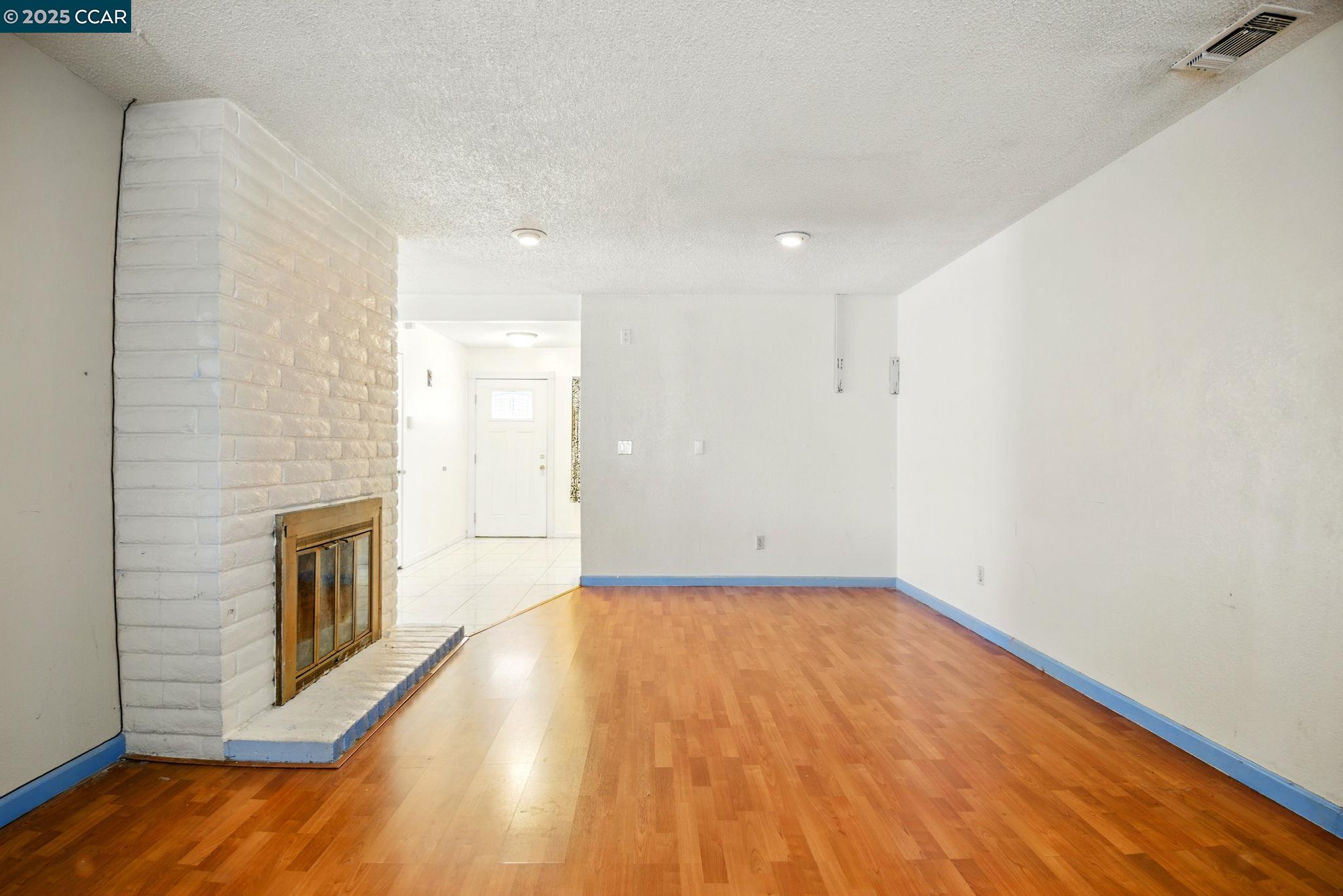 Detail Gallery Image 9 of 30 For 9121 Eaglepoint Ln, Stockton,  CA 95210 - 3 Beds | 2 Baths