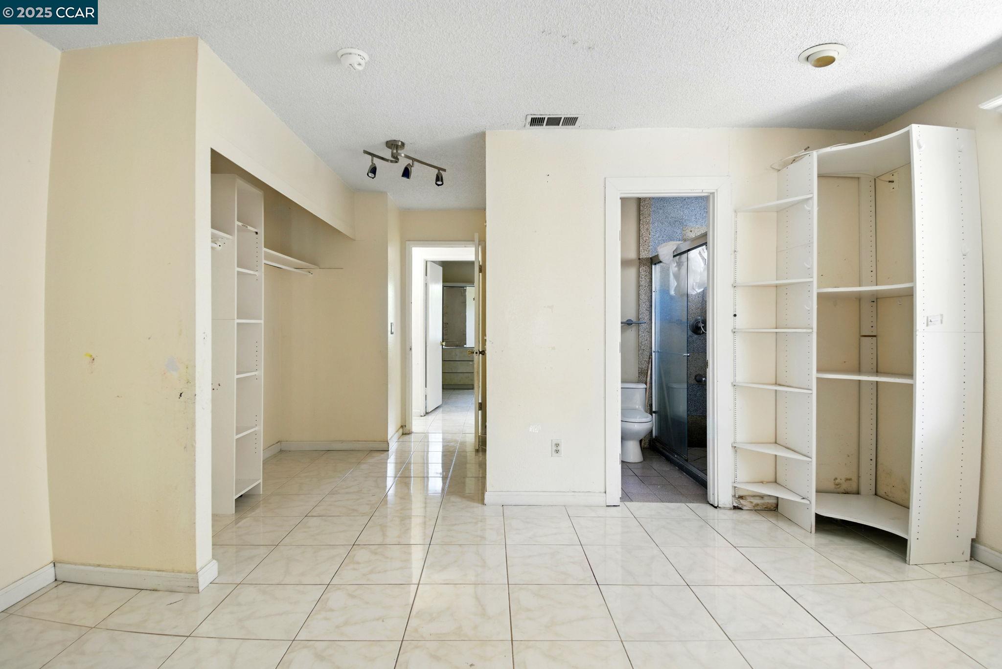 Detail Gallery Image 17 of 30 For 9121 Eaglepoint Ln, Stockton,  CA 95210 - 3 Beds | 2 Baths