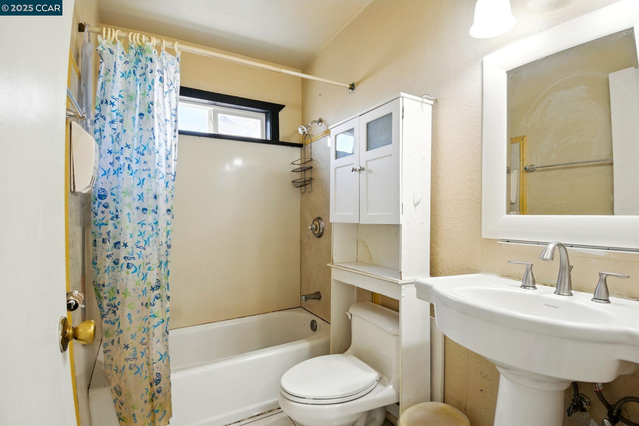 Detail Gallery Image 25 of 30 For 9121 Eaglepoint Ln, Stockton,  CA 95210 - 3 Beds | 2 Baths