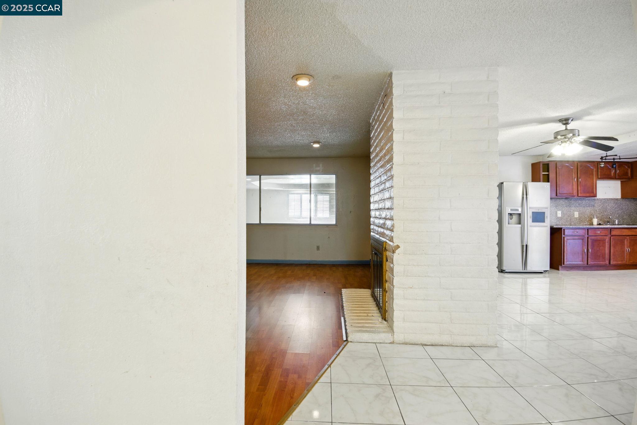 Detail Gallery Image 5 of 30 For 9121 Eaglepoint Ln, Stockton,  CA 95210 - 3 Beds | 2 Baths