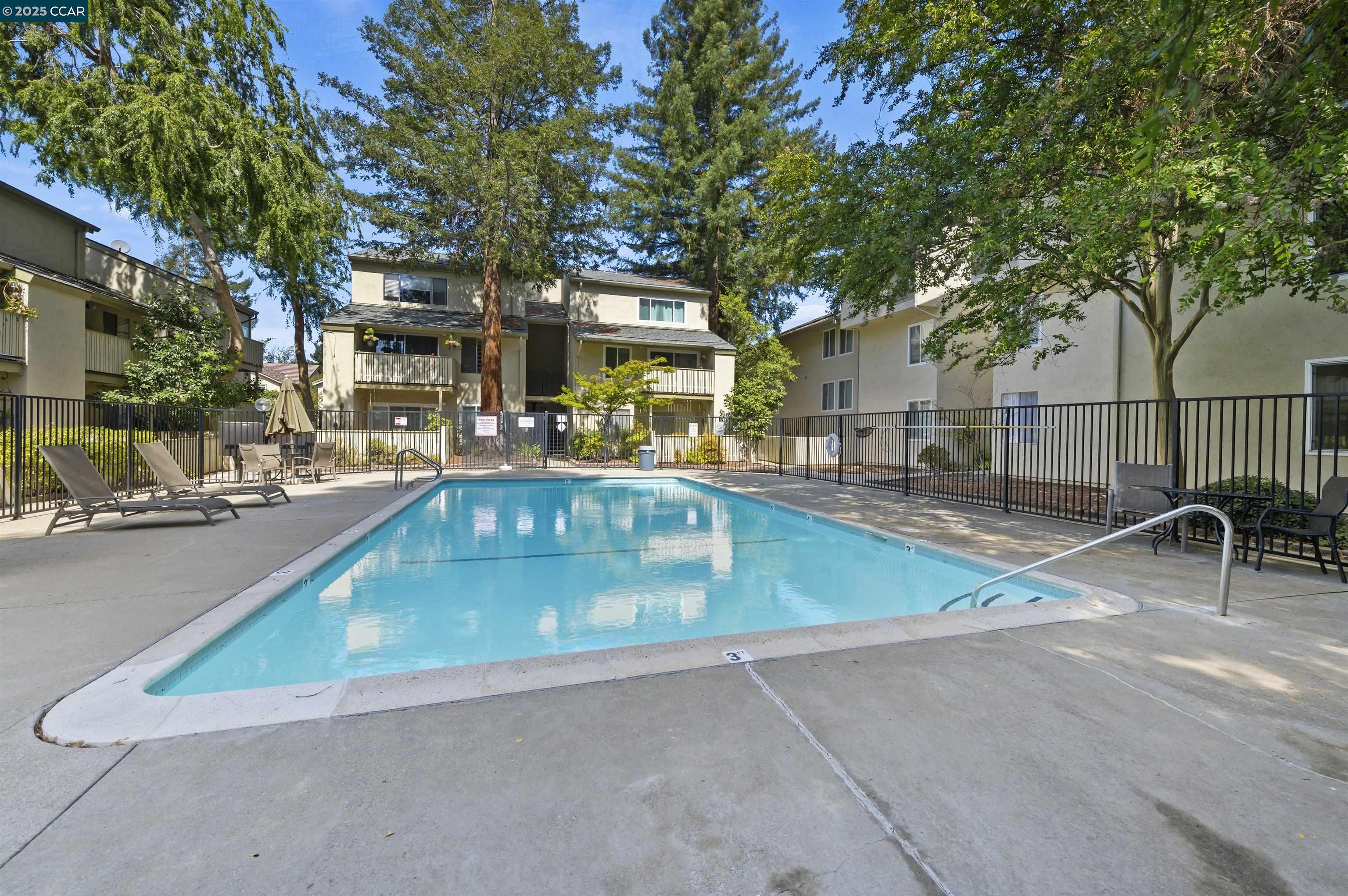 Detail Gallery Image 14 of 16 For 2712 Oak Rd #60,  Walnut Creek,  CA 94597 - 1 Beds | 1 Baths