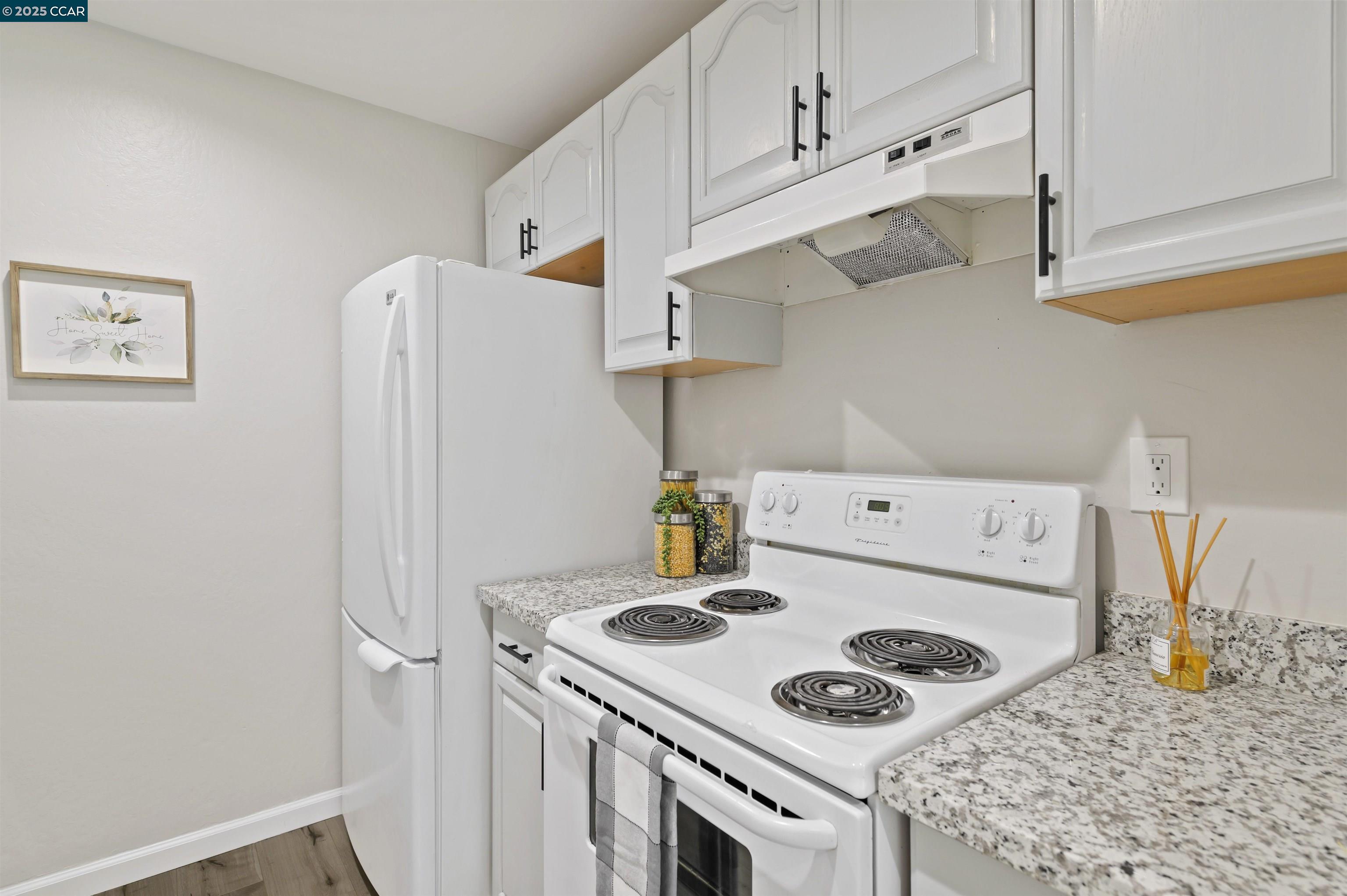 Detail Gallery Image 6 of 16 For 2712 Oak Rd #60,  Walnut Creek,  CA 94597 - 1 Beds | 1 Baths