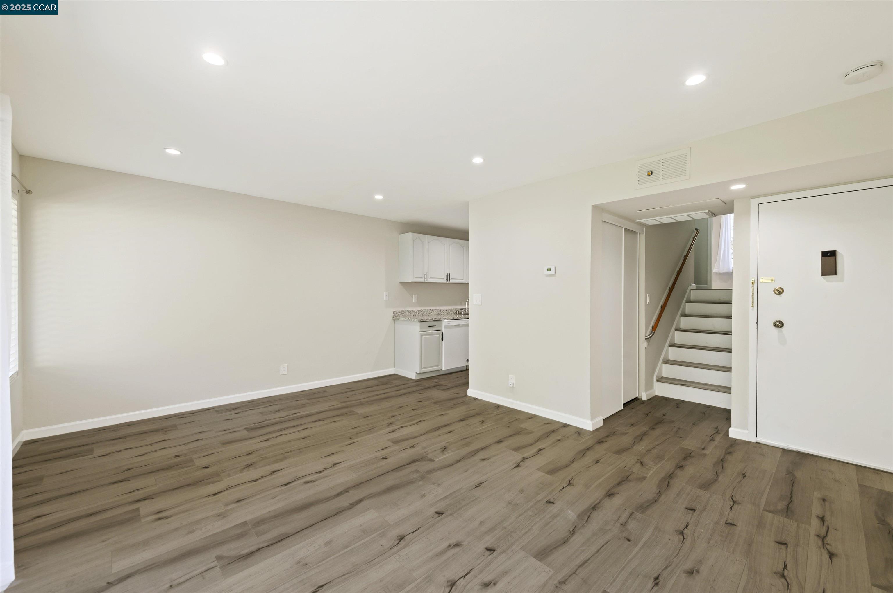 Detail Gallery Image 9 of 16 For 2712 Oak Rd #60,  Walnut Creek,  CA 94597 - 1 Beds | 1 Baths
