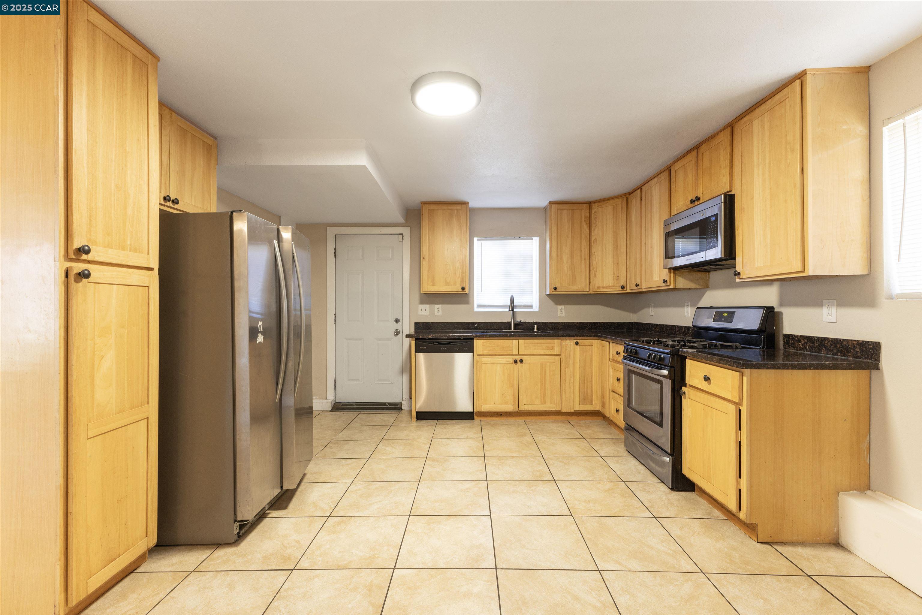 Detail Gallery Image 11 of 25 For 535-537 34th Street, Richmond,  CA 94805 - – Beds | – Baths