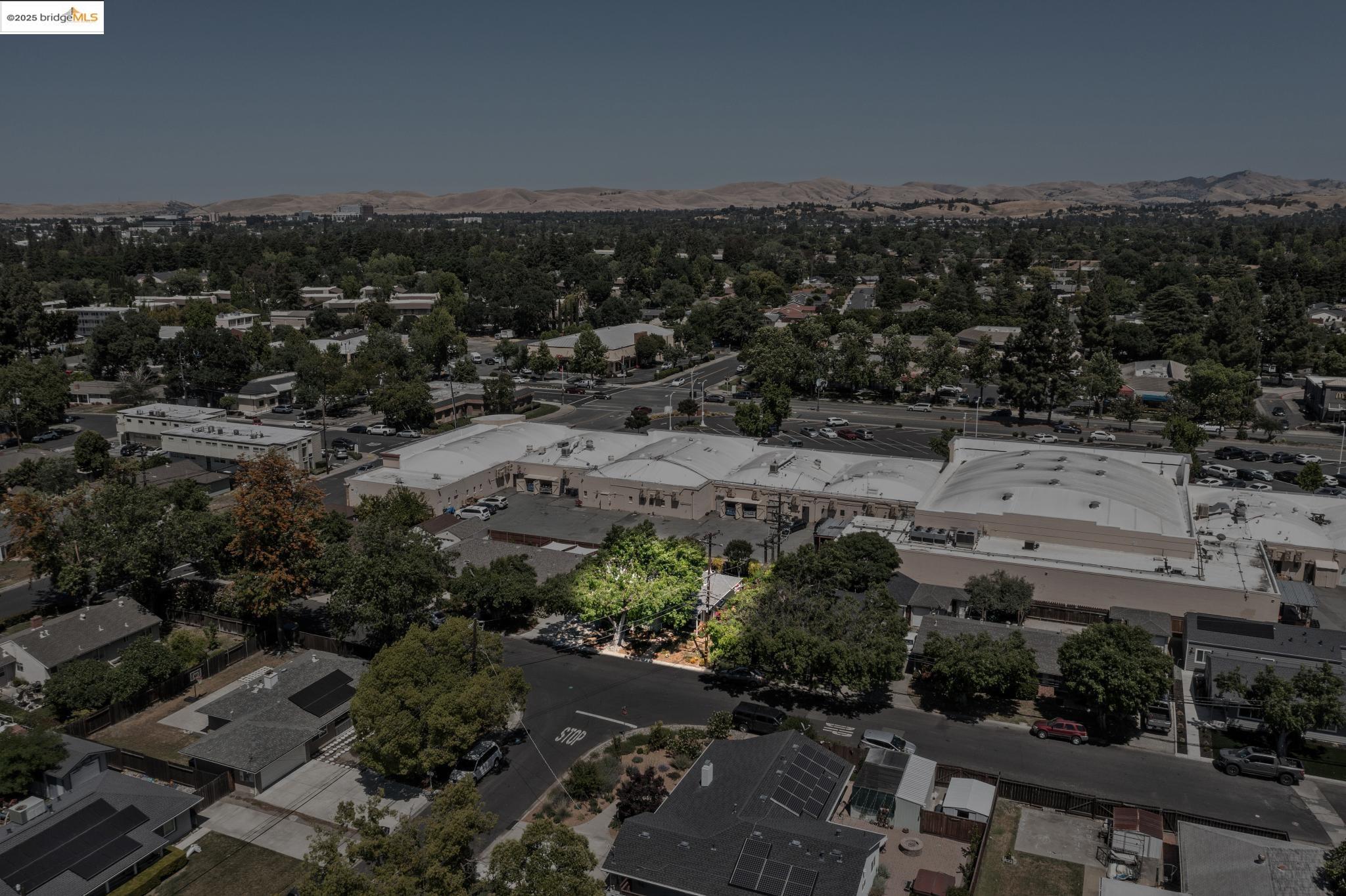1875 Susan Ln.