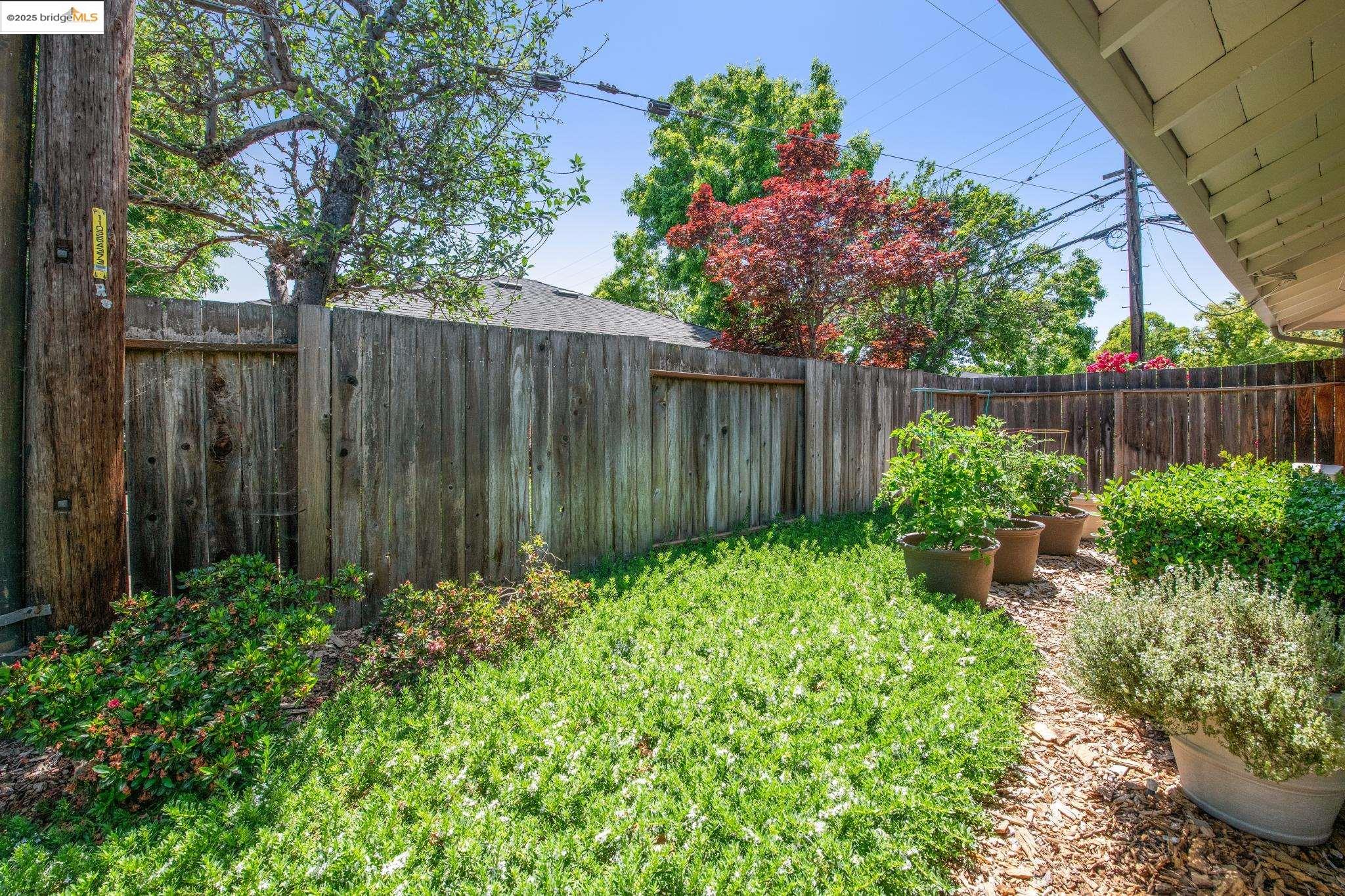 1875 Susan Ln.