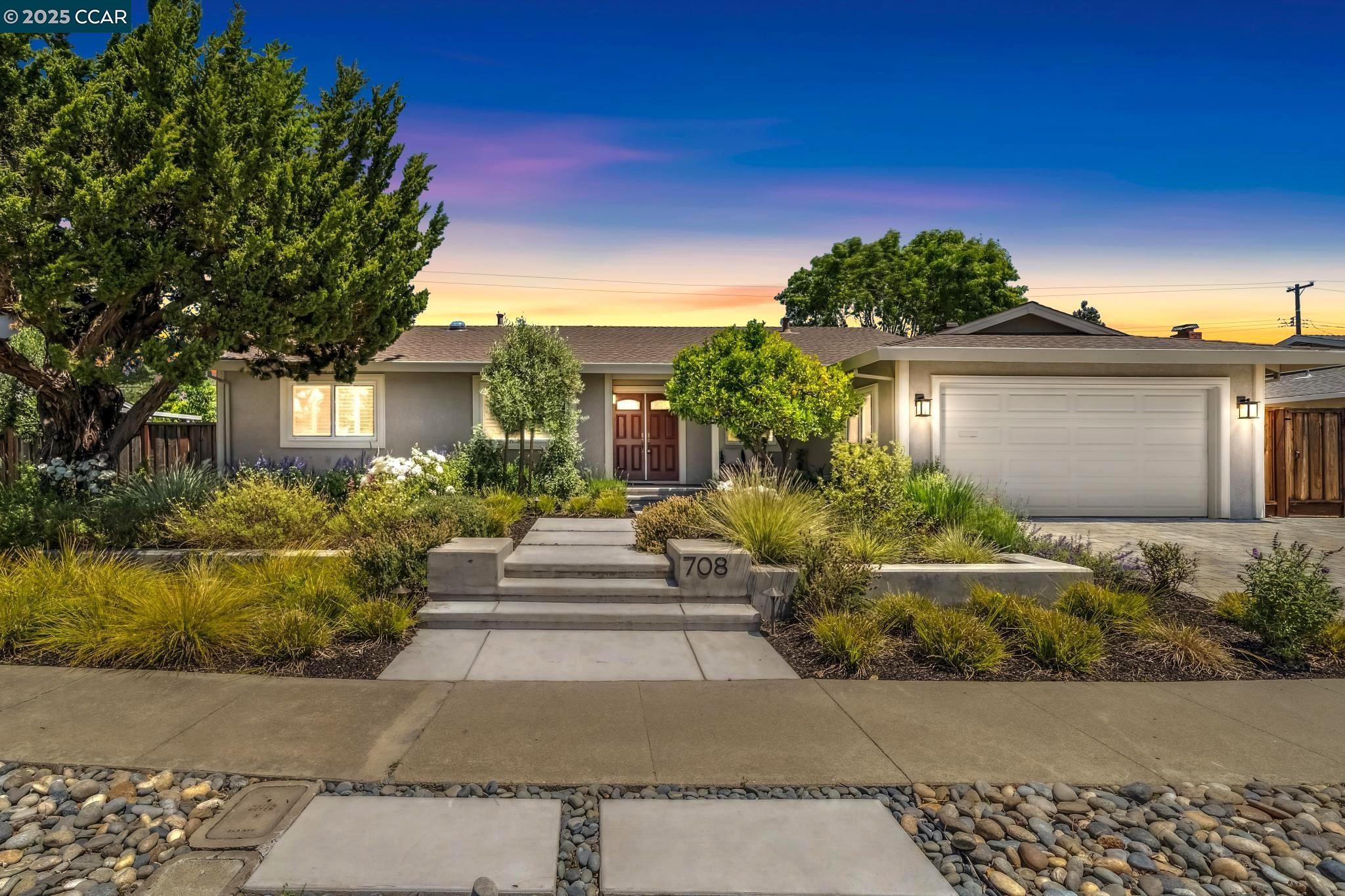 Detail Gallery Image 1 of 1 For 708 Citrus Ave, Concord,  CA 94518 - 3 Beds | 2 Baths
