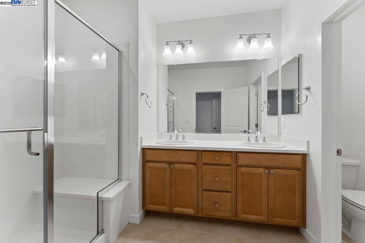 Detail Gallery Image 13 of 29 For 5753 Vibrant Loop, San Jose,  CA 95119 - 2 Beds | 2/1 Baths