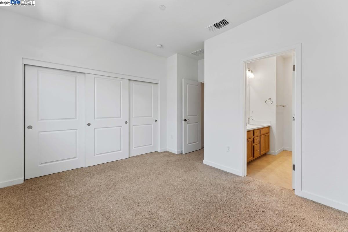 Detail Gallery Image 17 of 29 For 5753 Vibrant Loop, San Jose,  CA 95119 - 2 Beds | 2/1 Baths