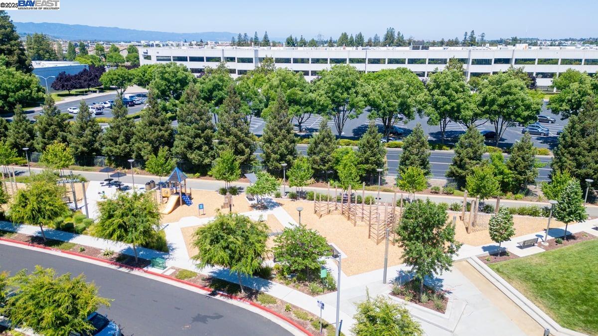 Detail Gallery Image 24 of 29 For 5753 Vibrant Loop, San Jose,  CA 95119 - 2 Beds | 2/1 Baths