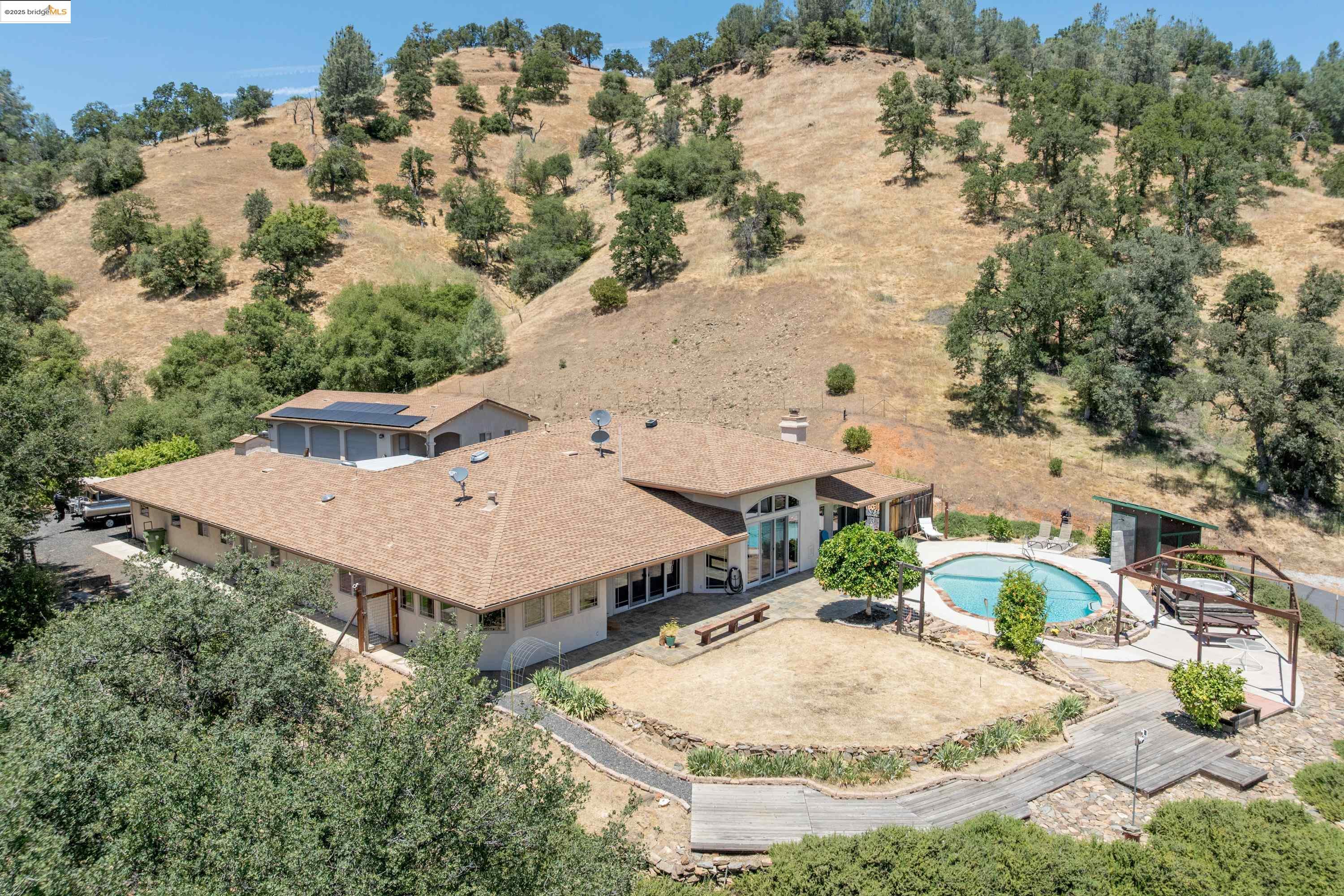 Detail Gallery Image 3 of 48 For 11770 River Rd, Jamestown,  CA 95327 - 3 Beds | 2/1 Baths
