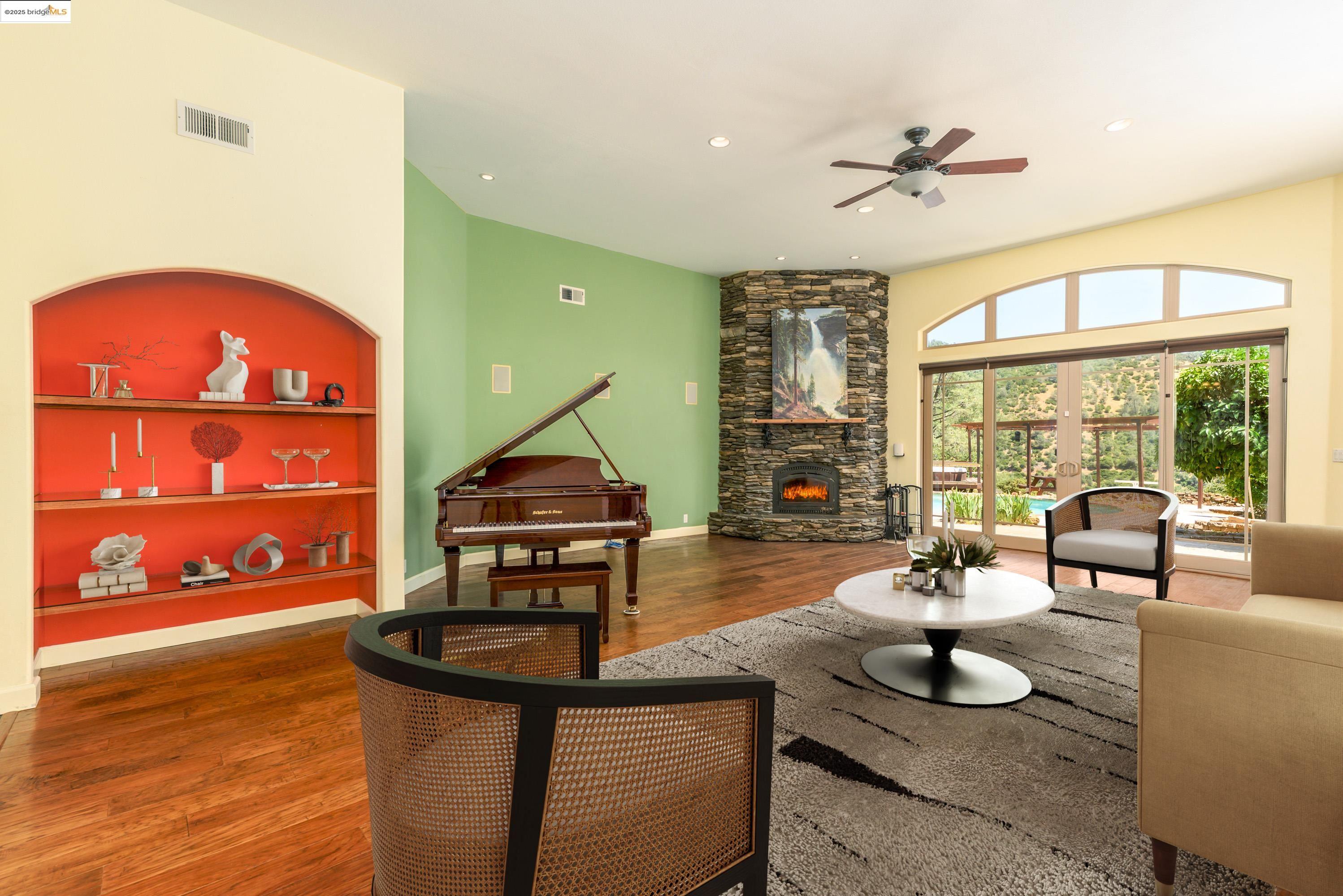 Detail Gallery Image 9 of 48 For 11770 River Rd, Jamestown,  CA 95327 - 3 Beds | 2/1 Baths