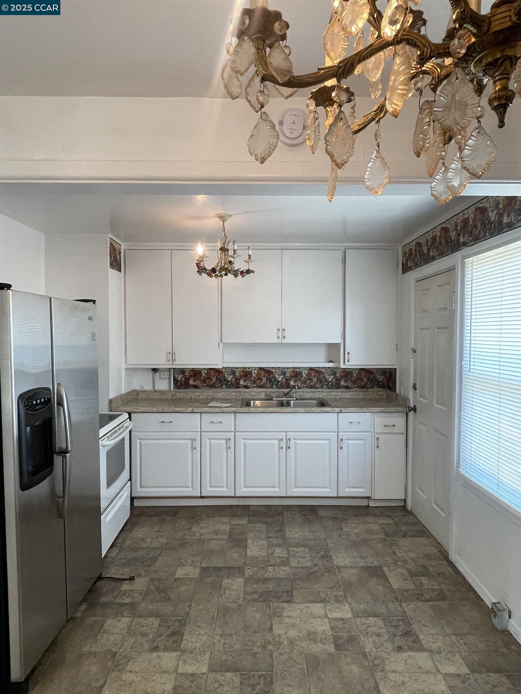Detail Gallery Image 11 of 21 For 144 Garrard Blvd, Richmond,  CA 94801 - 3 Beds | 1 Baths