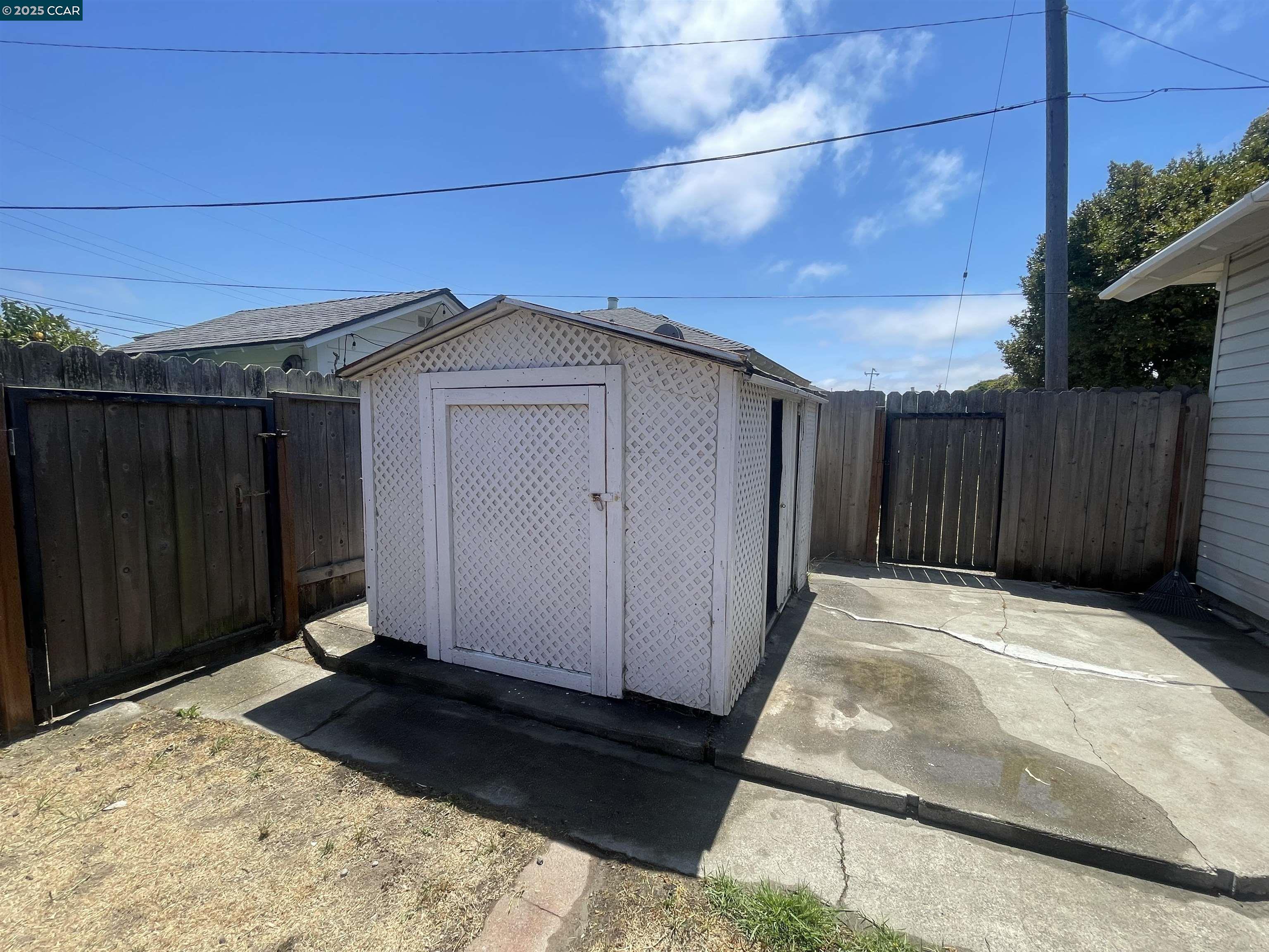Detail Gallery Image 17 of 21 For 144 Garrard Blvd, Richmond,  CA 94801 - 3 Beds | 1 Baths