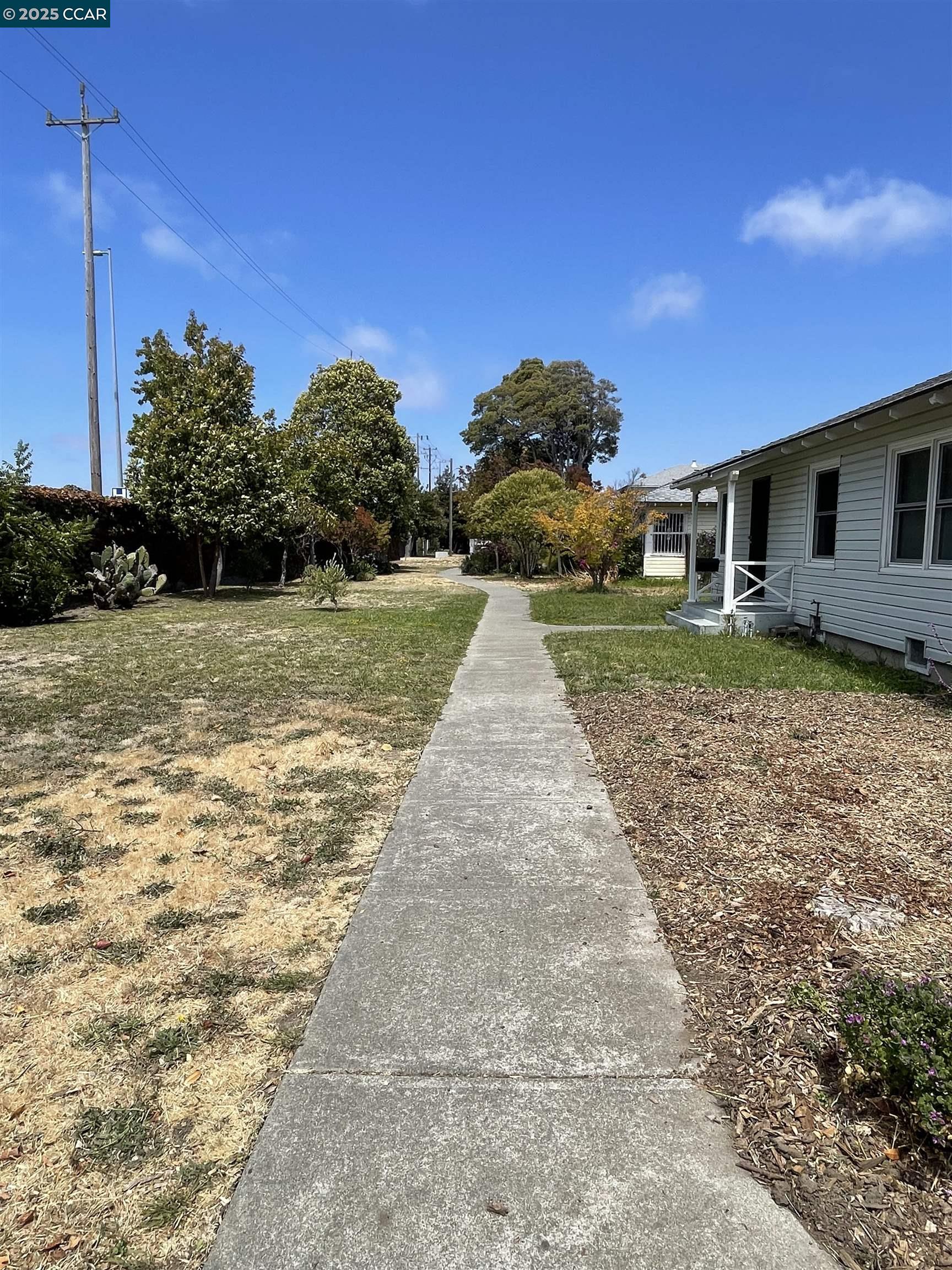 Detail Gallery Image 18 of 21 For 144 Garrard Blvd, Richmond,  CA 94801 - 3 Beds | 1 Baths