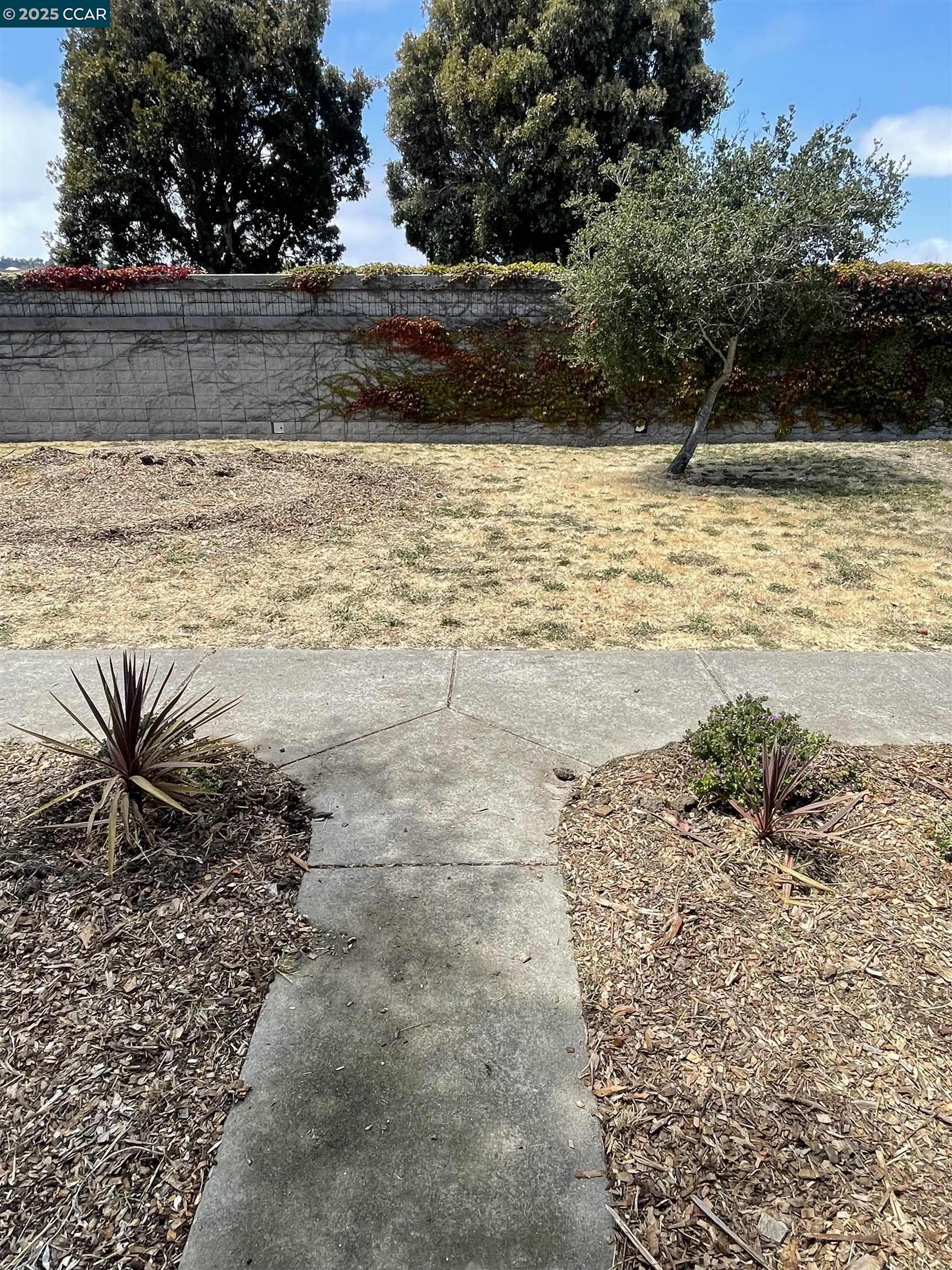 Detail Gallery Image 21 of 21 For 144 Garrard Blvd, Richmond,  CA 94801 - 3 Beds | 1 Baths