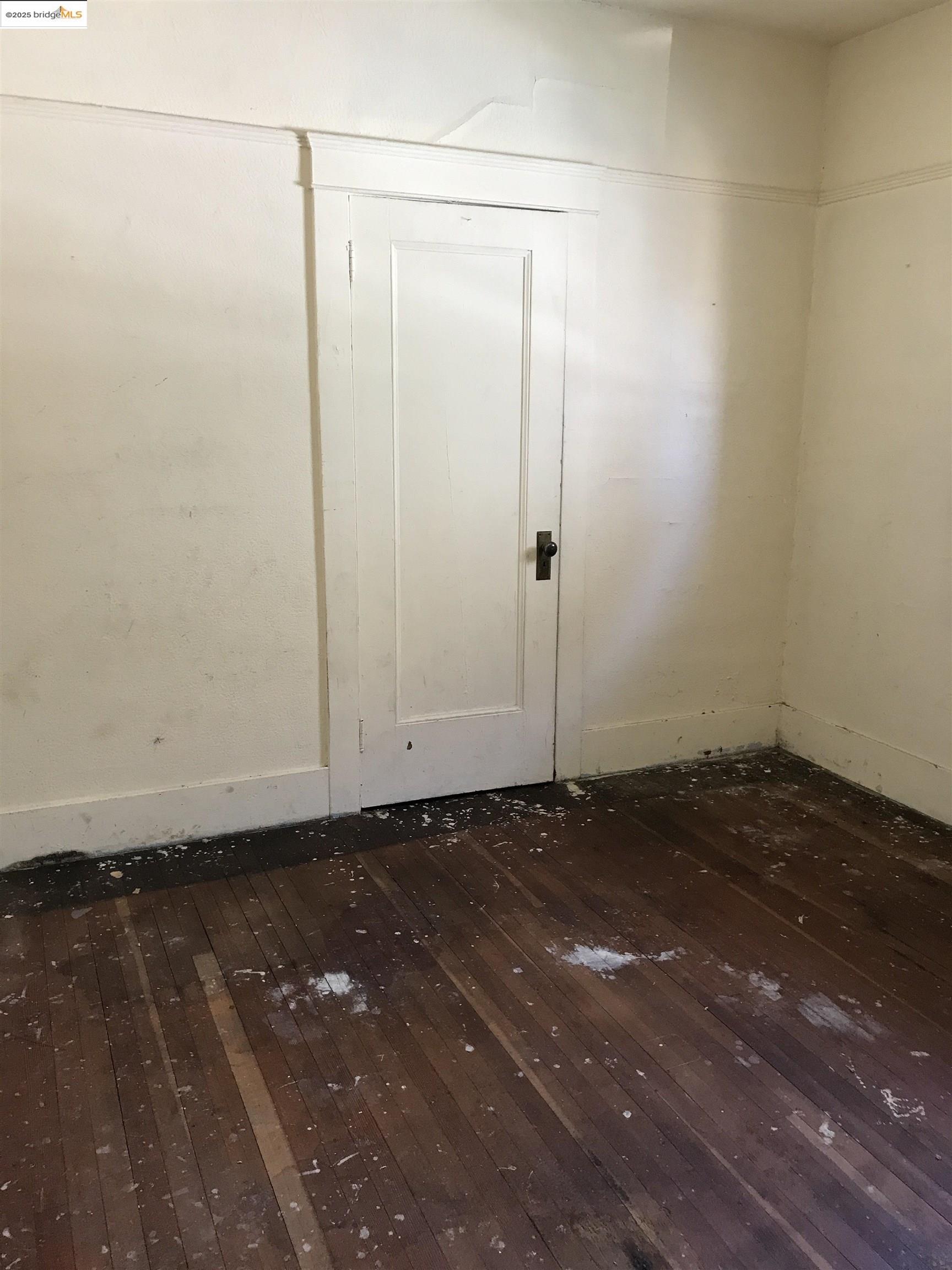 5607 Edgerly St, Oakland, California 94621, 2 Bedrooms Bedrooms, 5 Rooms Rooms,1 BathroomBathrooms,Residential,For Sale,5607 Edgerly St,41098885