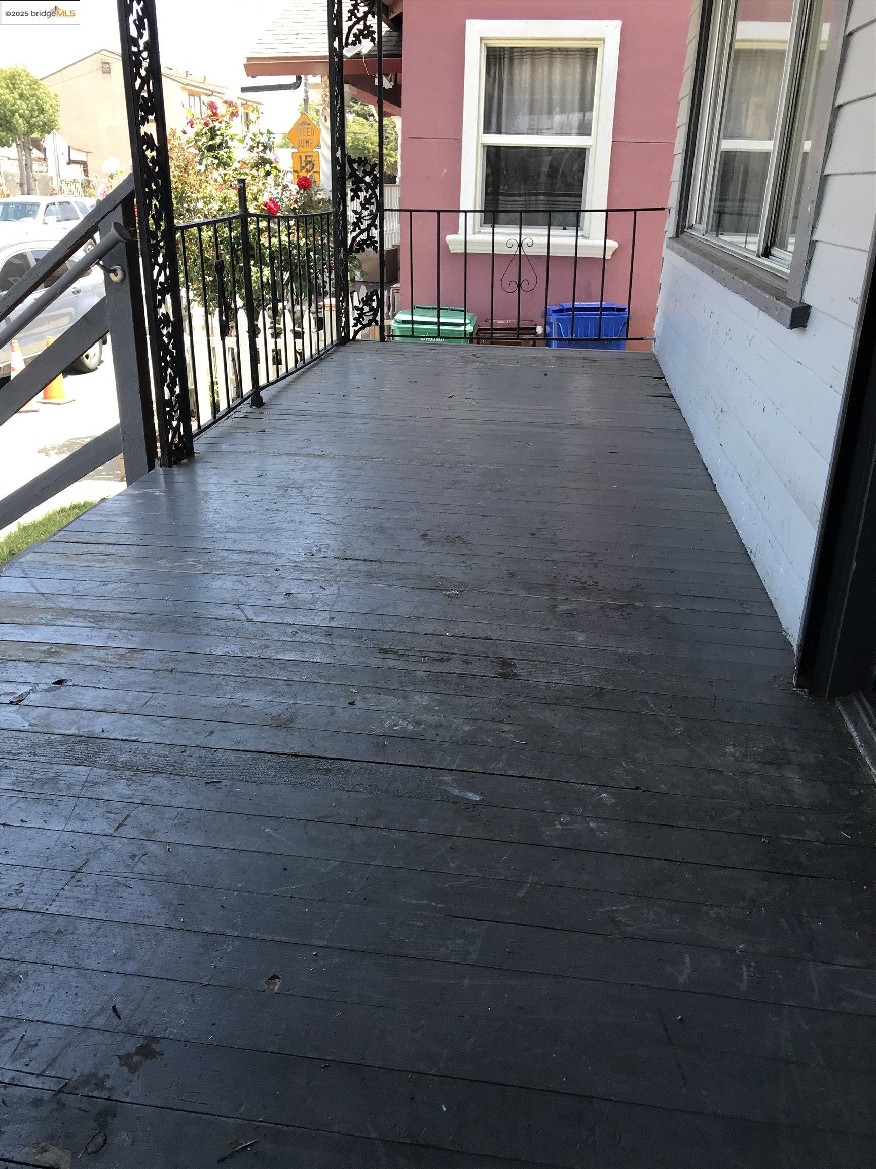 5607 Edgerly St, Oakland, California 94621, 2 Bedrooms Bedrooms, 5 Rooms Rooms,1 BathroomBathrooms,Residential,For Sale,5607 Edgerly St,41098885