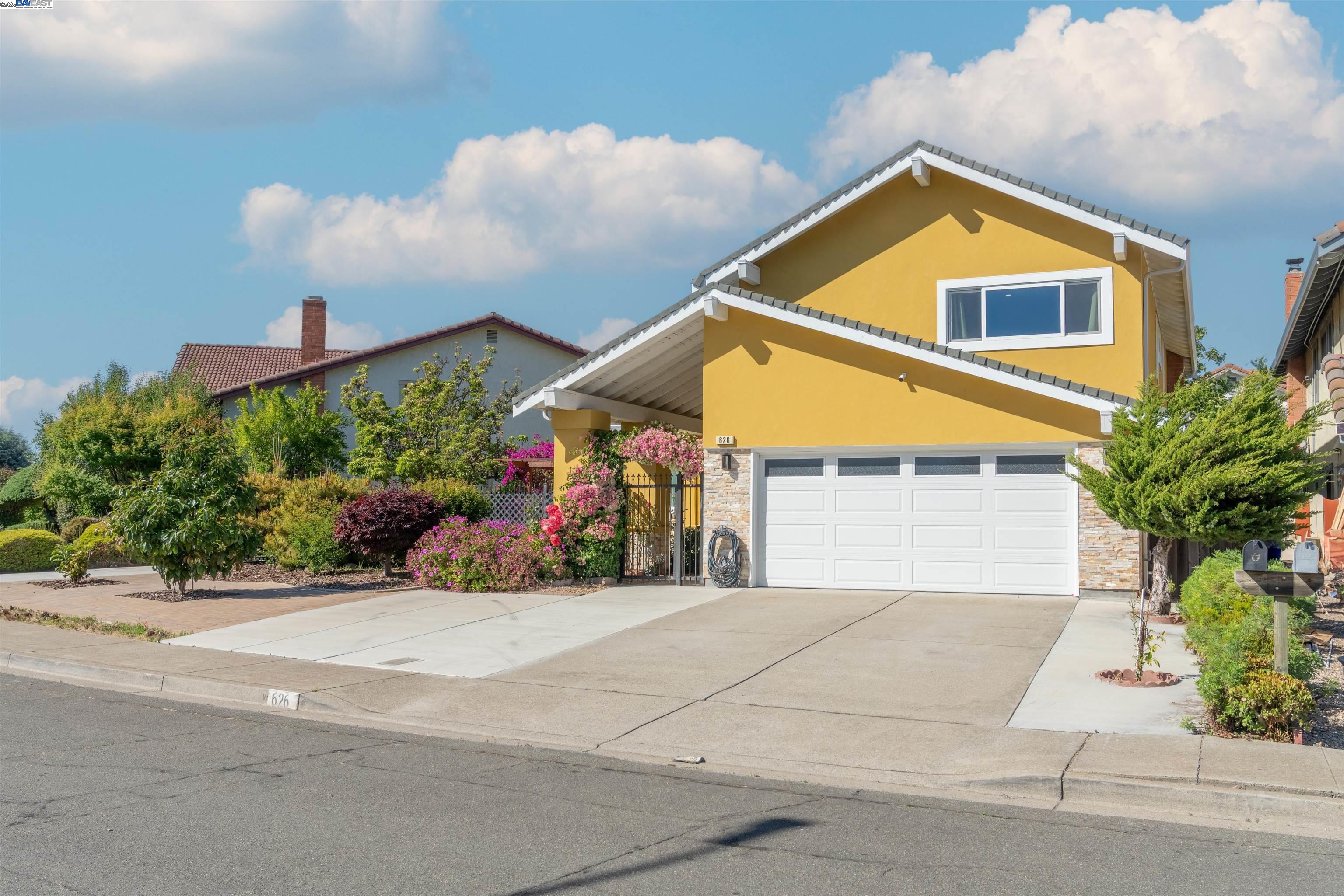 Detail Gallery Image 2 of 40 For 626 Hollyhock Dr, San Leandro,  CA 94578 - 4 Beds | 3 Baths