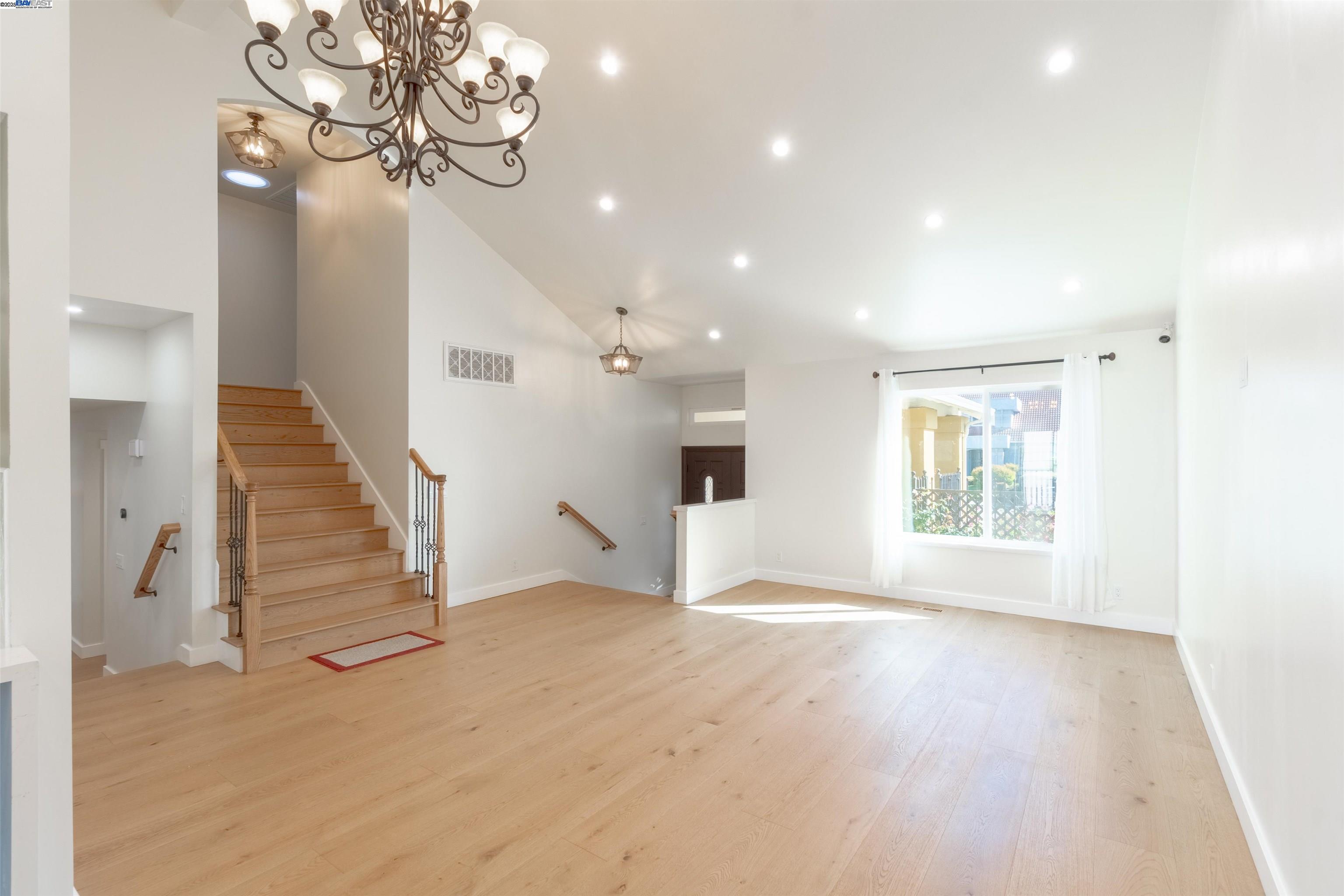 Detail Gallery Image 8 of 40 For 626 Hollyhock Dr, San Leandro,  CA 94578 - 4 Beds | 3 Baths