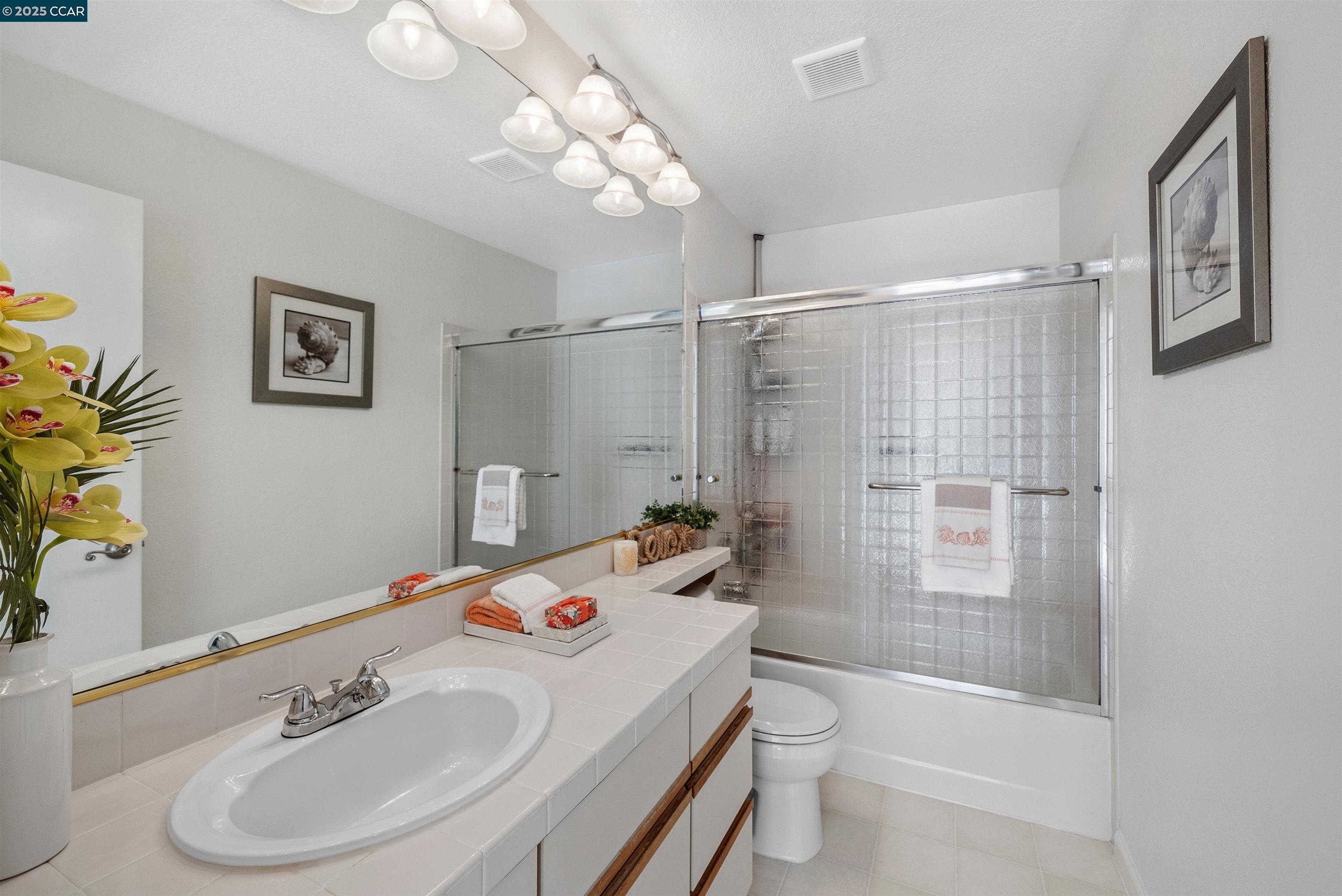 Photo #19: 41098890 Listing: Photo #19