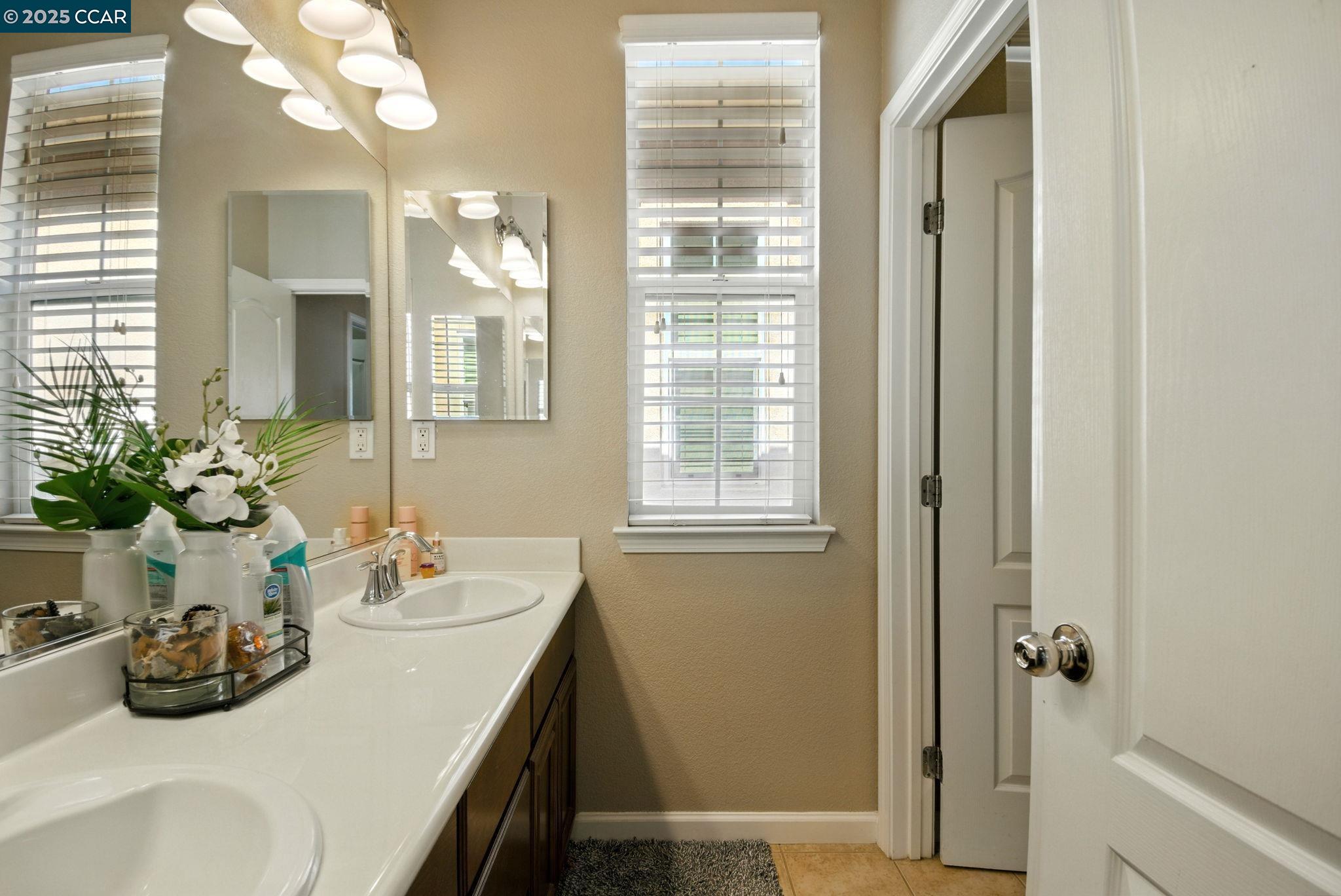 Detail Gallery Image 18 of 55 For 35 Belluno Dr, Stockton,  CA 95209 - 3 Beds | 2/1 Baths