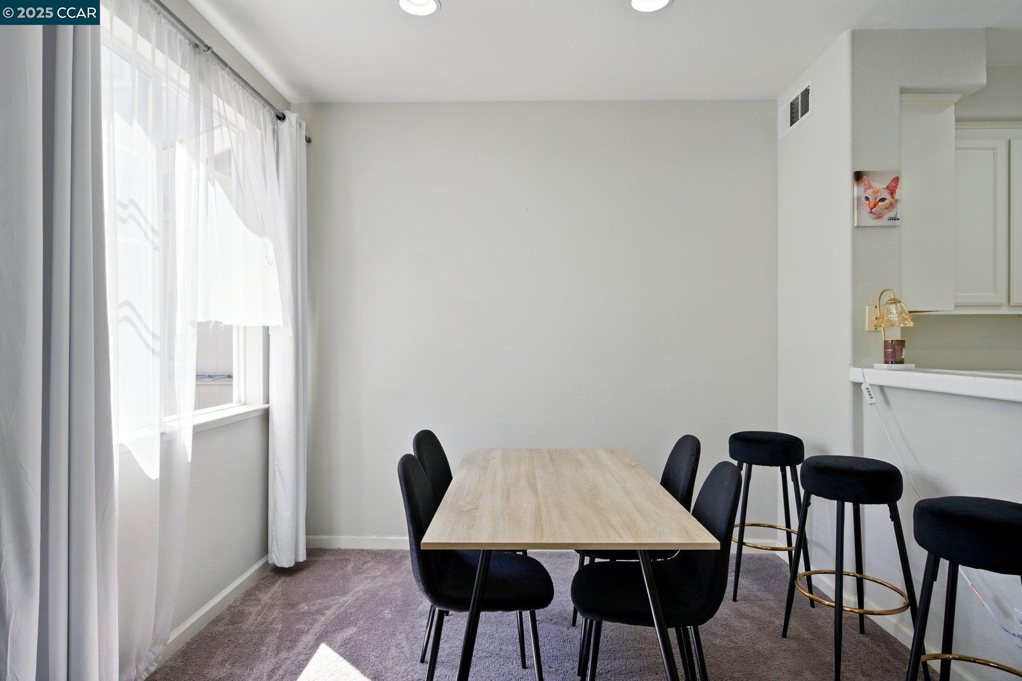 Photo #15: 41098892 Listing: Photo #15