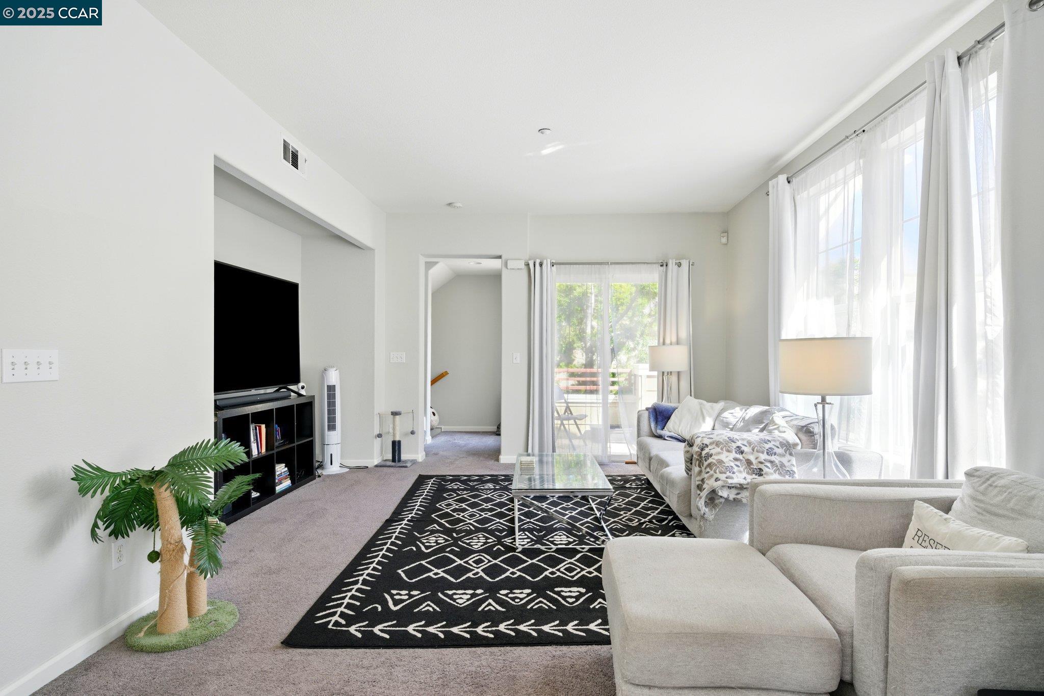 Photo #7: 41098892 Listing: Photo #7