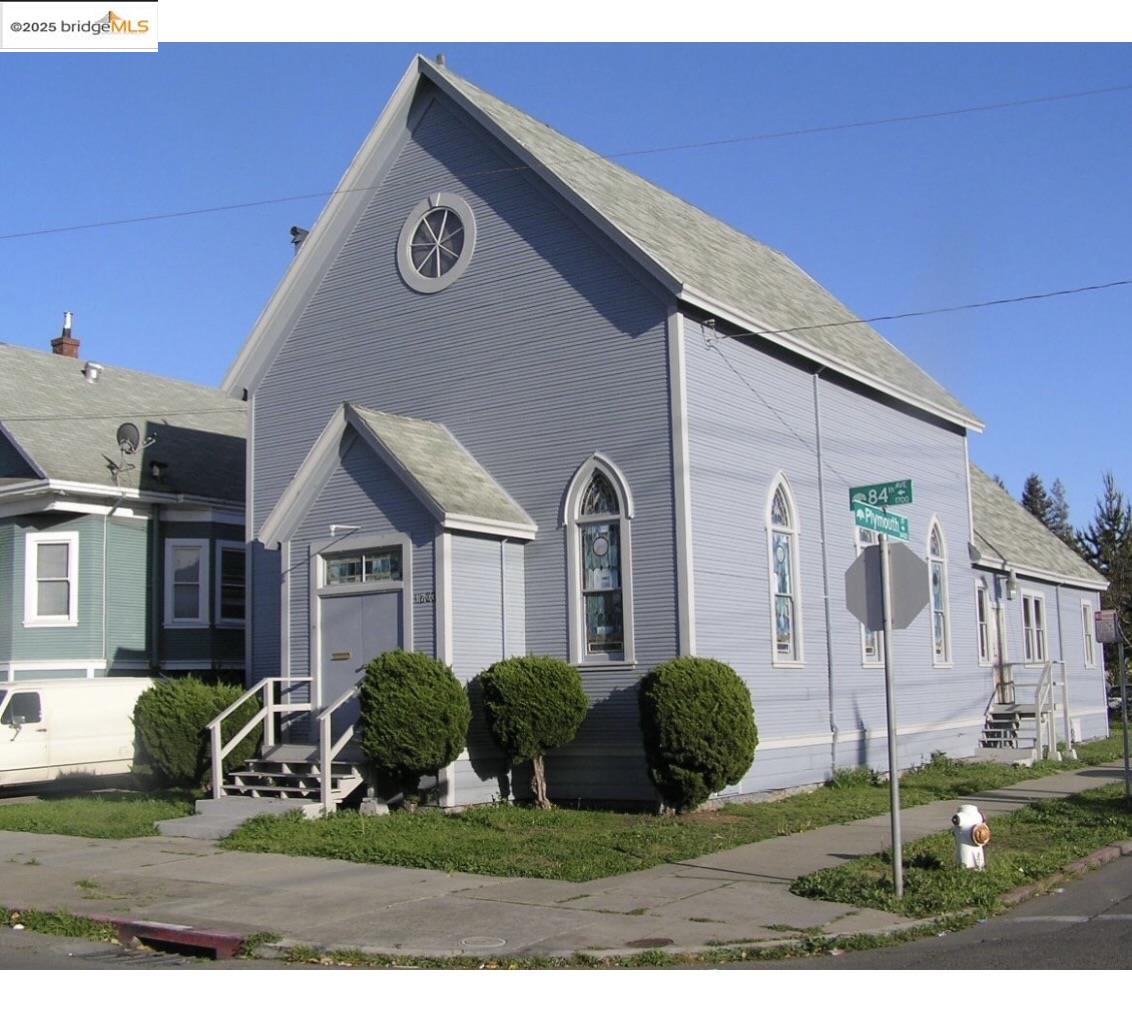 Detail Gallery Image 1 of 3 For 1700 84th Ave, Oakland,  CA 94621 - – Beds | – Baths