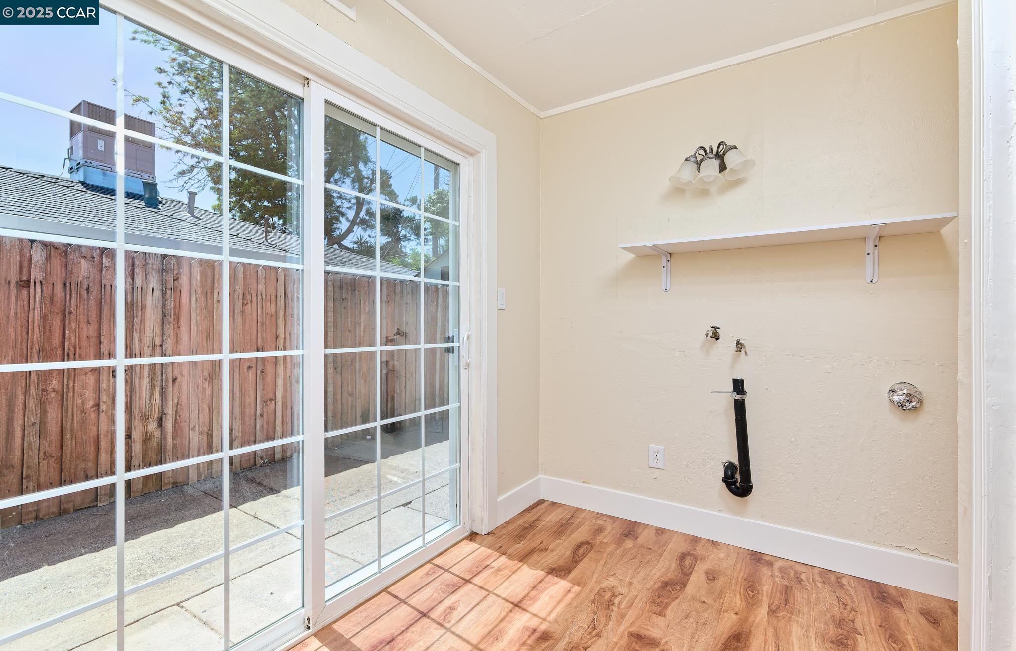 Detail Gallery Image 9 of 20 For 1589 Magazine St, Vallejo,  CA 94591 - 3 Beds | 2 Baths