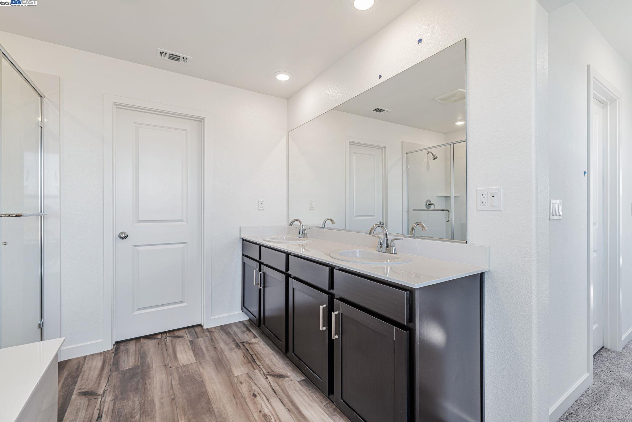 Detail Gallery Image 7 of 12 For 362 Astilbe Street, Discovery Bay,  CA 94505 - 5 Beds | 3/1 Baths