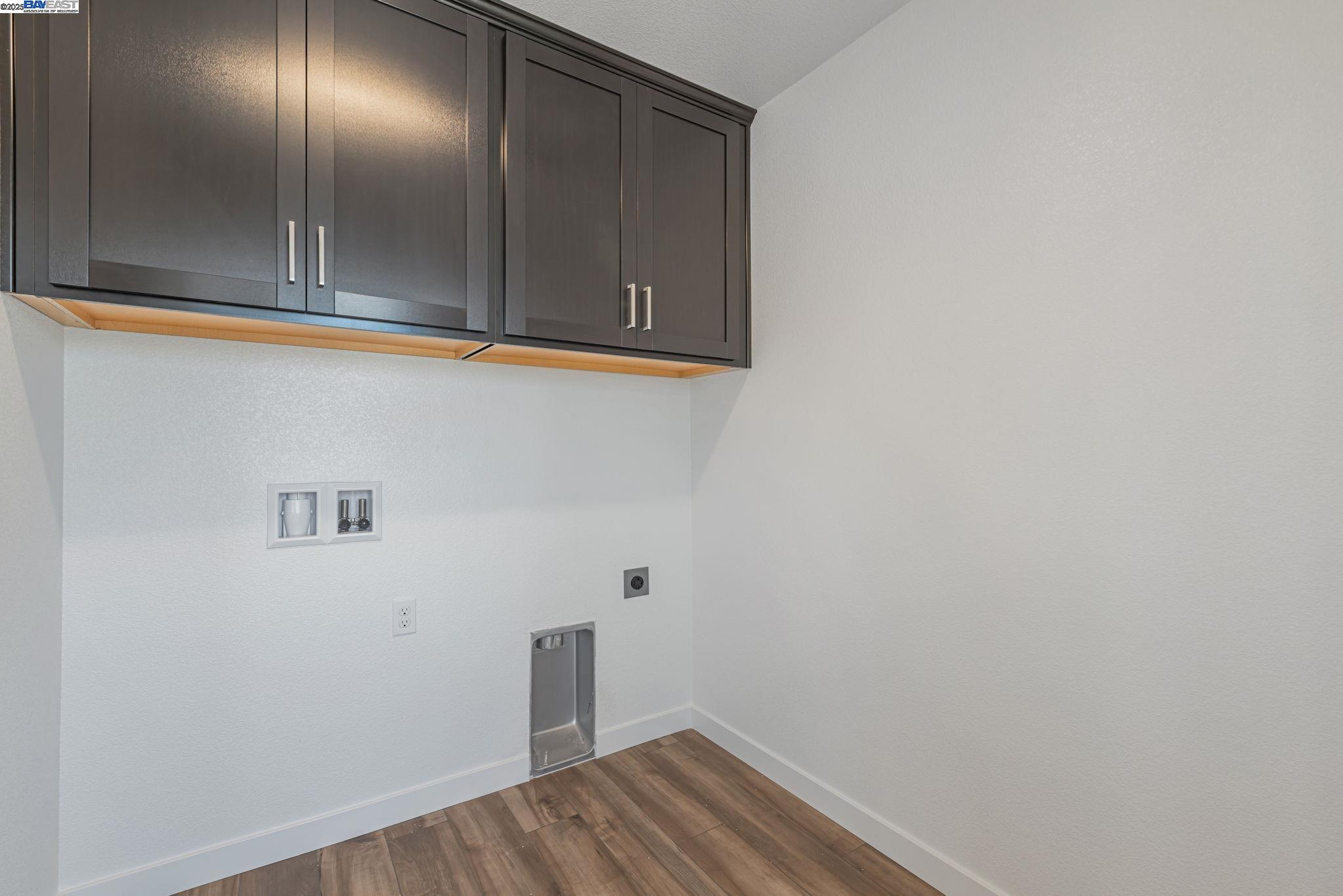 Detail Gallery Image 10 of 12 For 362 Astilbe Street, Discovery Bay,  CA 94505 - 5 Beds | 3/1 Baths