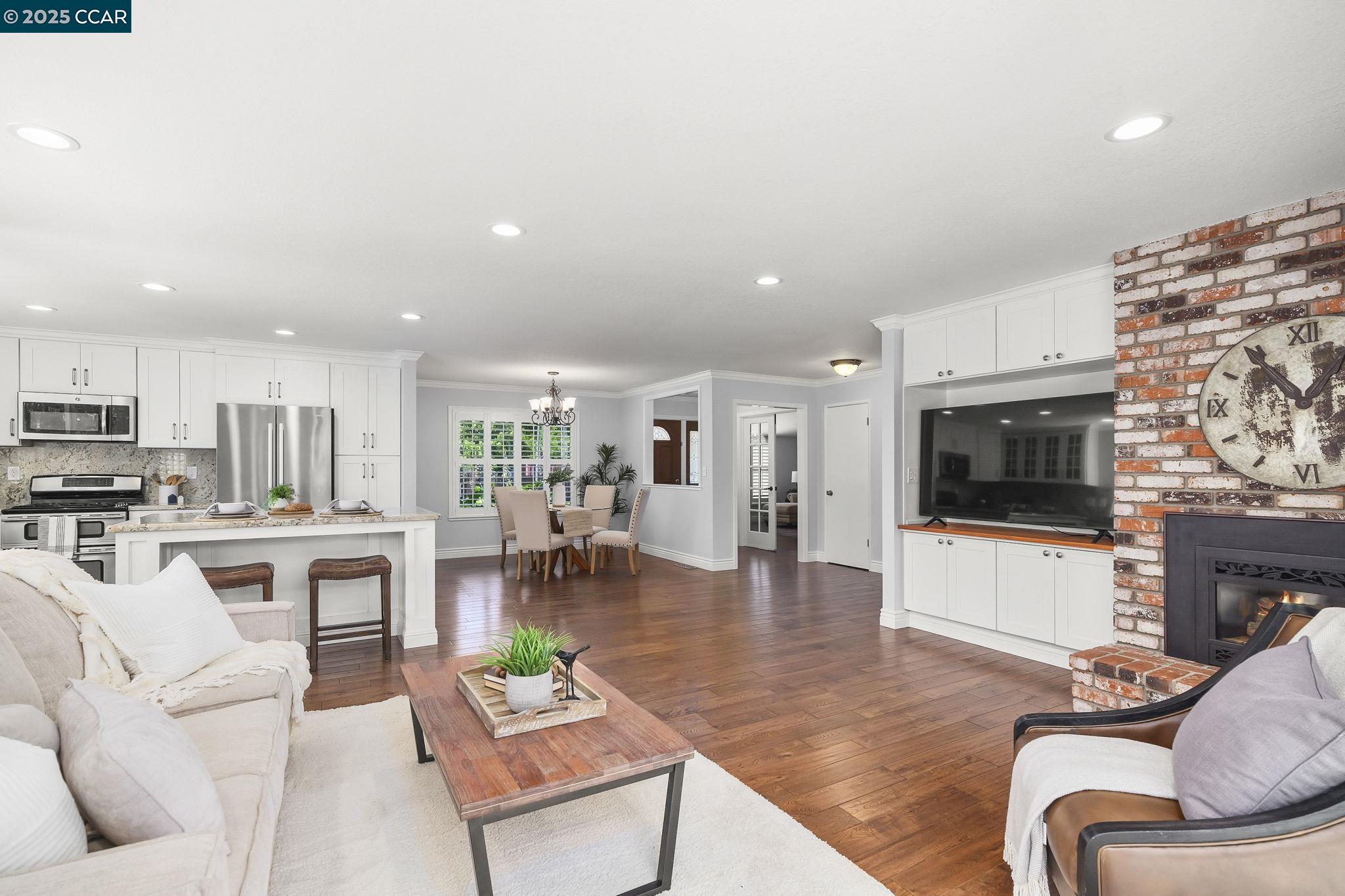 Detail Gallery Image 12 of 34 For 1140 Jamie Dr, Concord,  CA 94518 - 4 Beds | 2/1 Baths