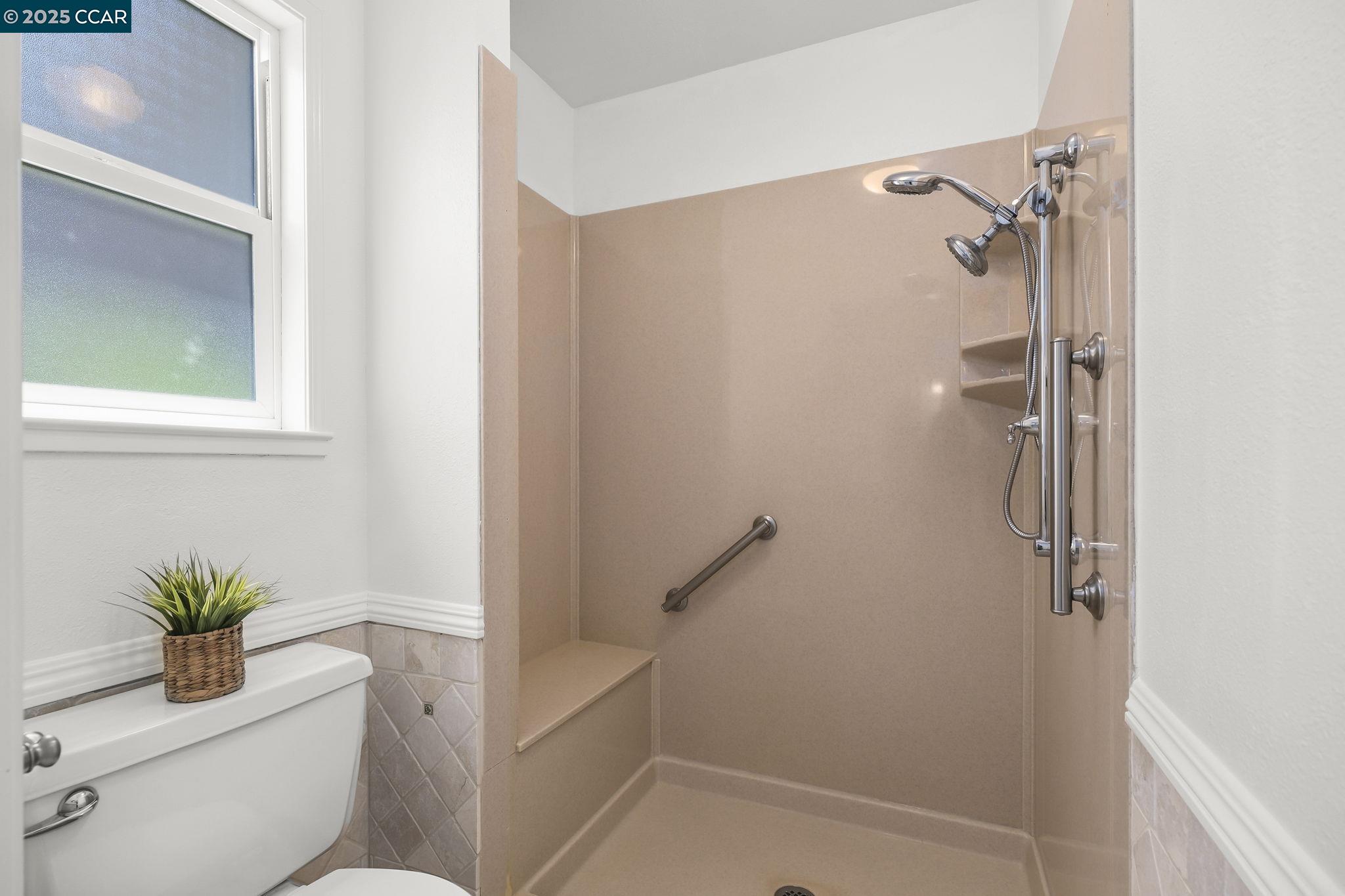 Detail Gallery Image 20 of 34 For 1140 Jamie Dr, Concord,  CA 94518 - 4 Beds | 2/1 Baths