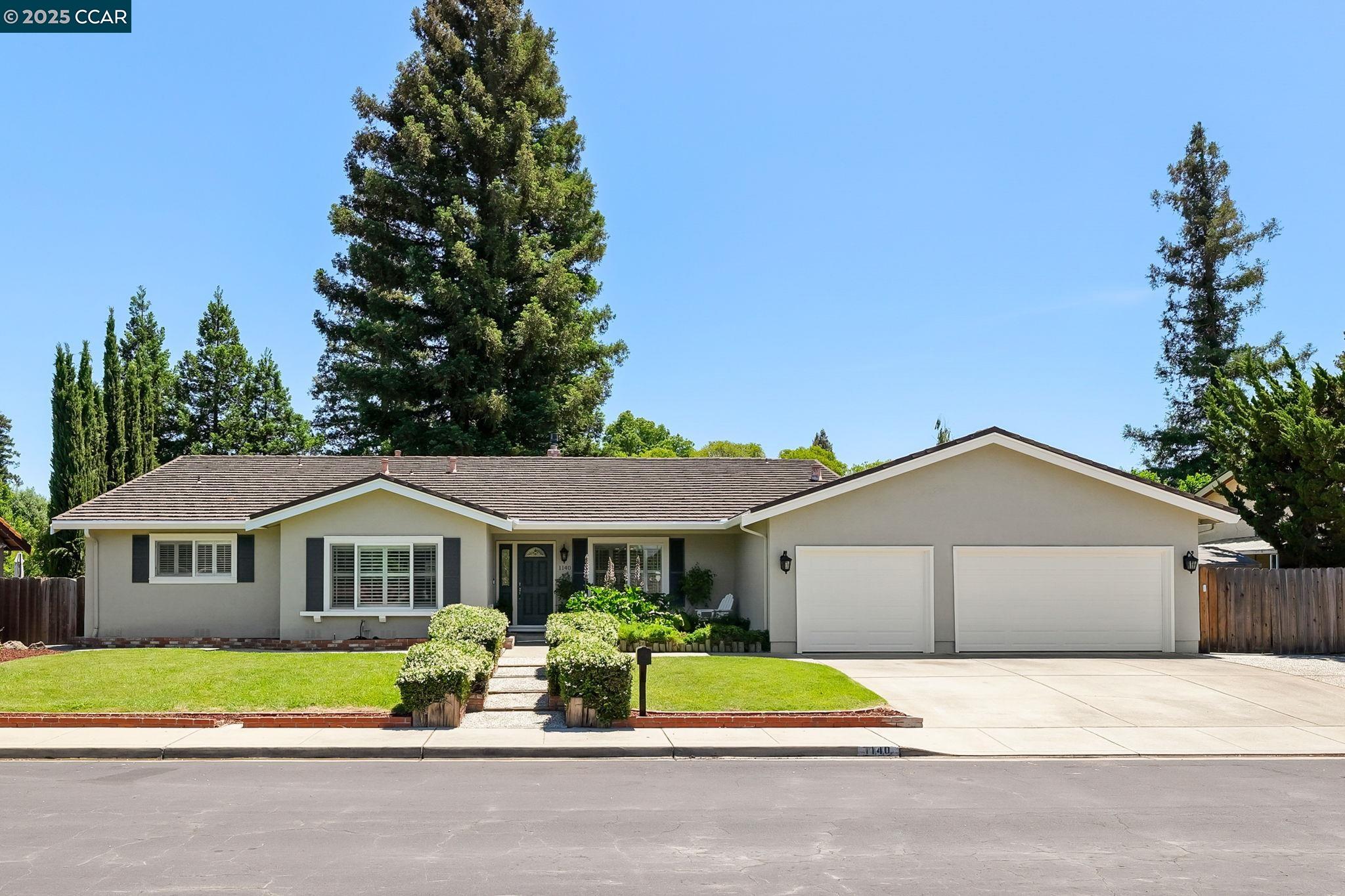 Detail Gallery Image 3 of 34 For 1140 Jamie Dr, Concord,  CA 94518 - 4 Beds | 2/1 Baths