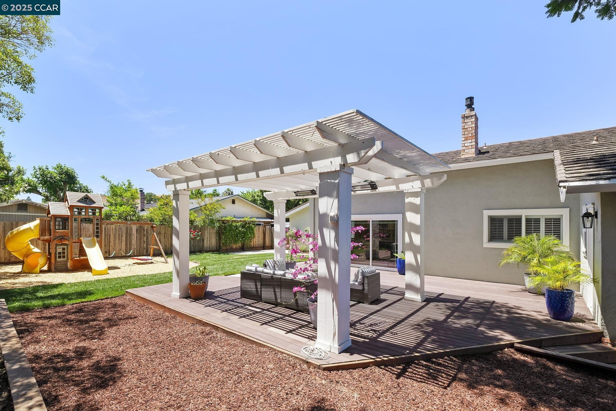 Detail Gallery Image 33 of 34 For 1140 Jamie Dr, Concord,  CA 94518 - 4 Beds | 2/1 Baths