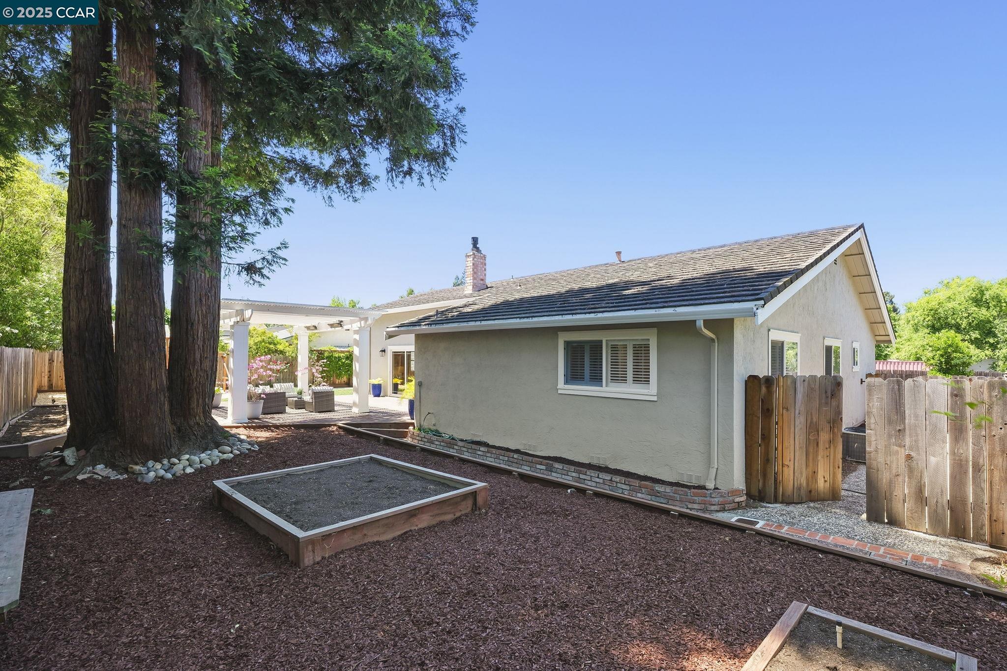 Detail Gallery Image 34 of 34 For 1140 Jamie Dr, Concord,  CA 94518 - 4 Beds | 2/1 Baths